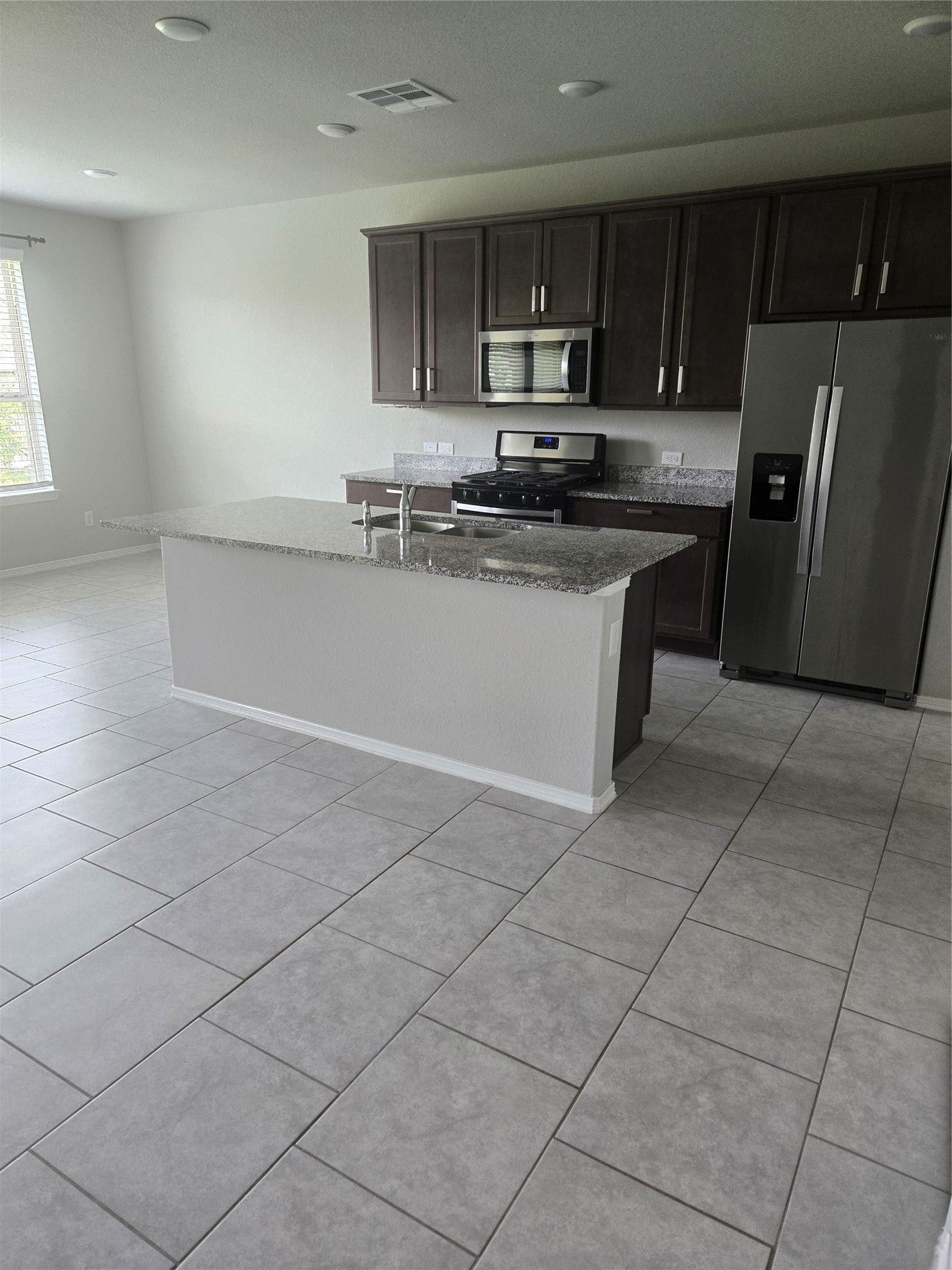 40204 S Hill Pass Property Photo 11