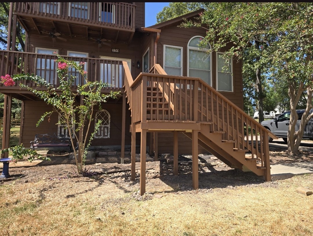 330 Holiday Lane Property Photo 2