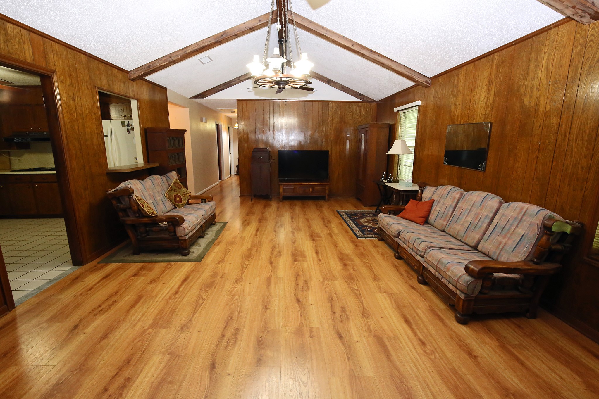 3804 Shady Lane Property Photo 4