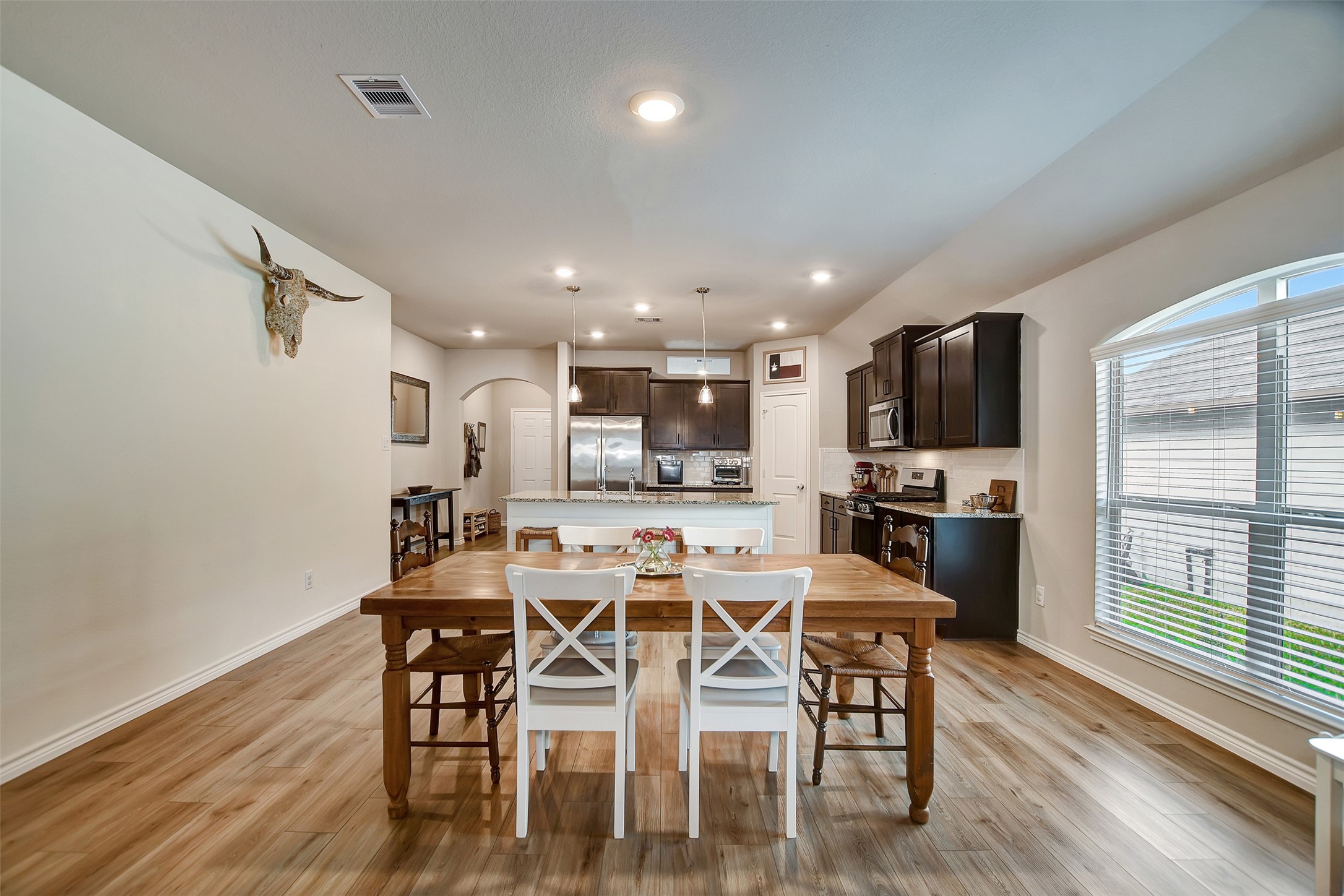 1011 Davy Street Property Photo 12