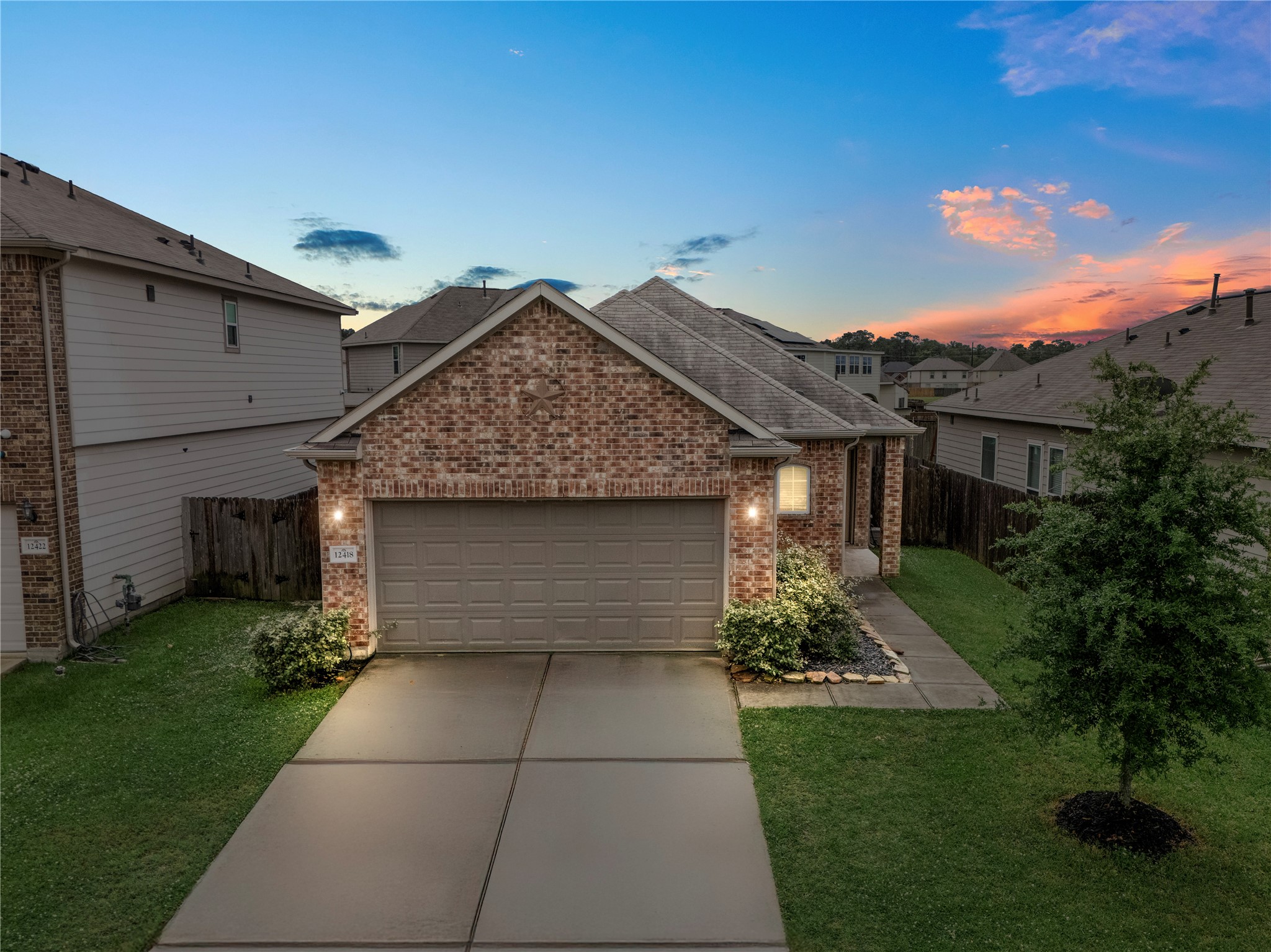 12418 King Louis Drive Property Photo 1