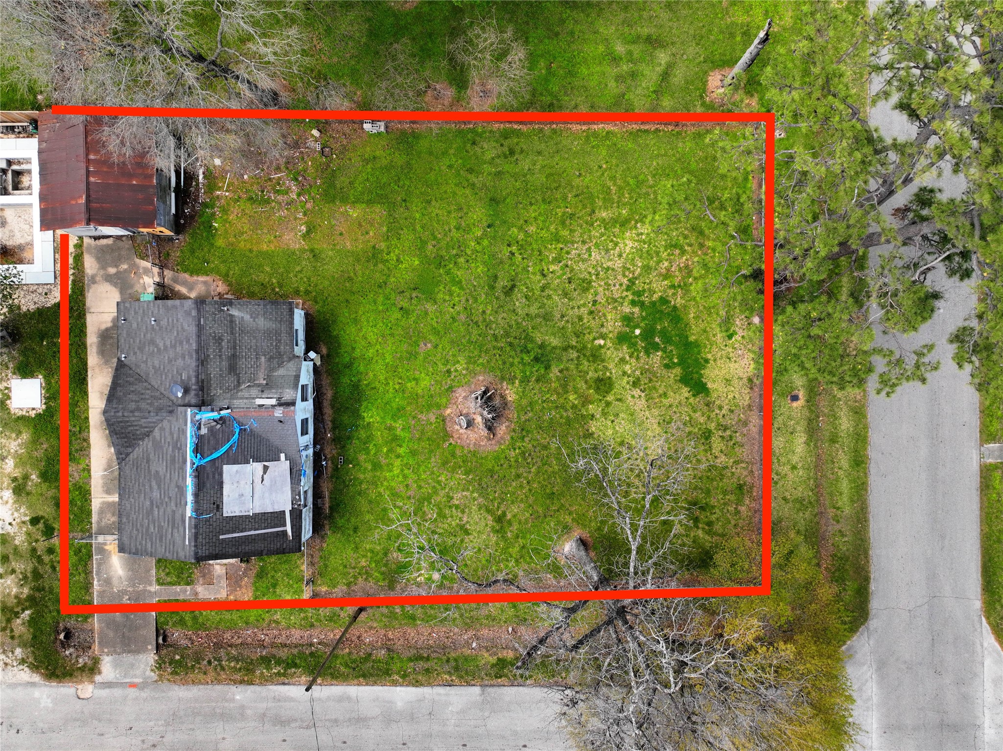 6515 Lloyd Street Property Photo 1