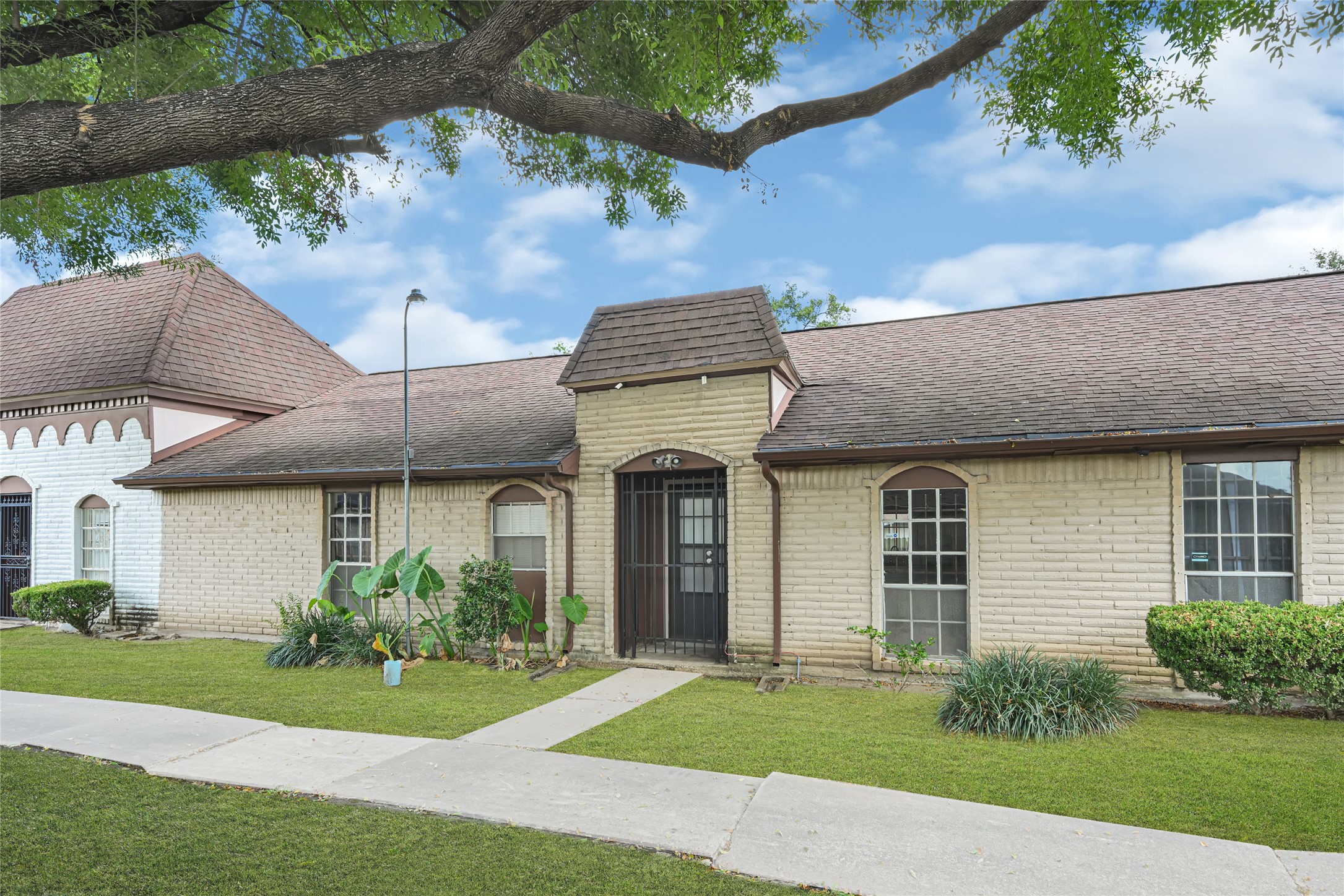 7064 Jetty Lane Property Photo 3