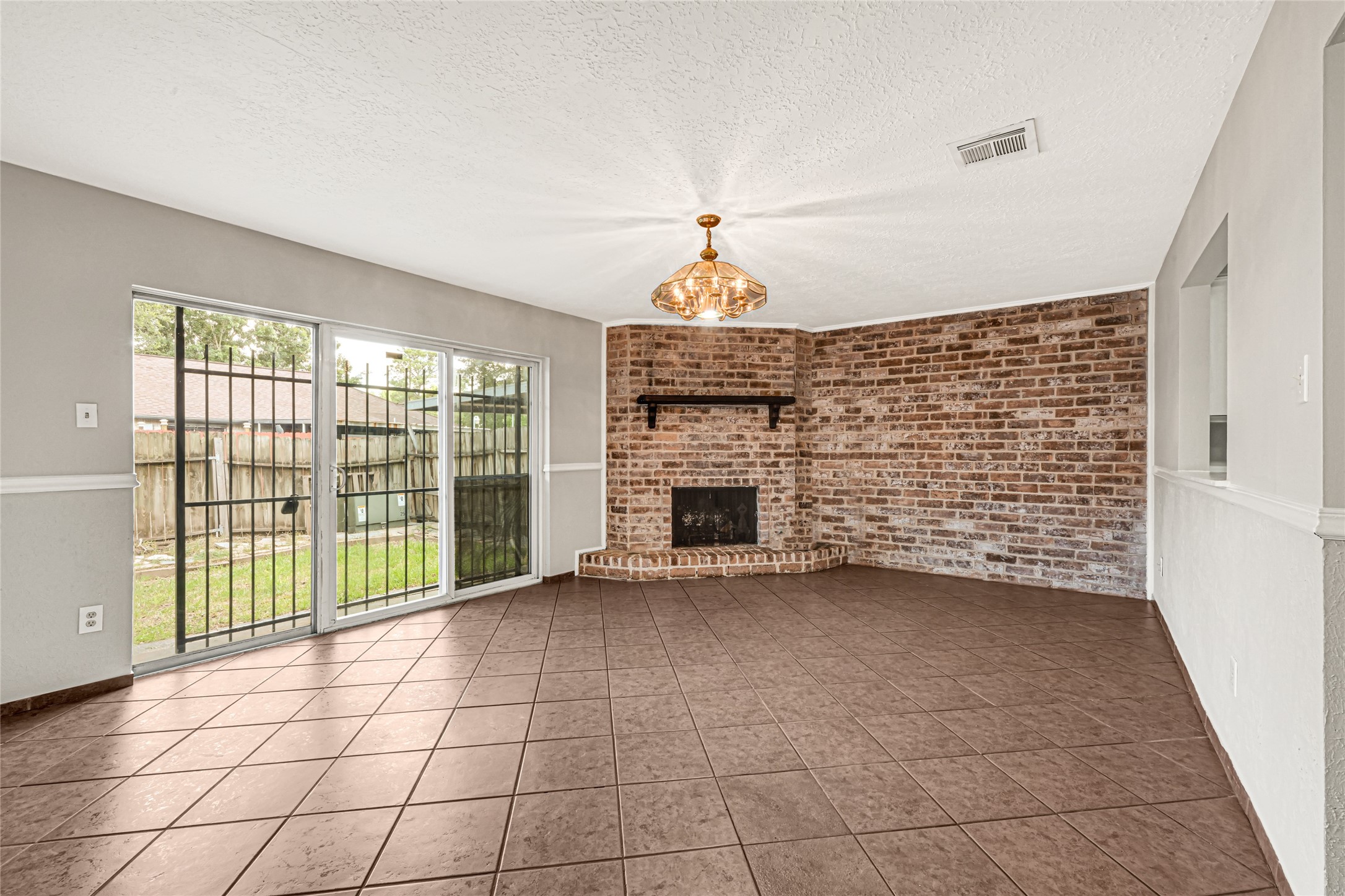 7064 Jetty Lane Property Photo 6