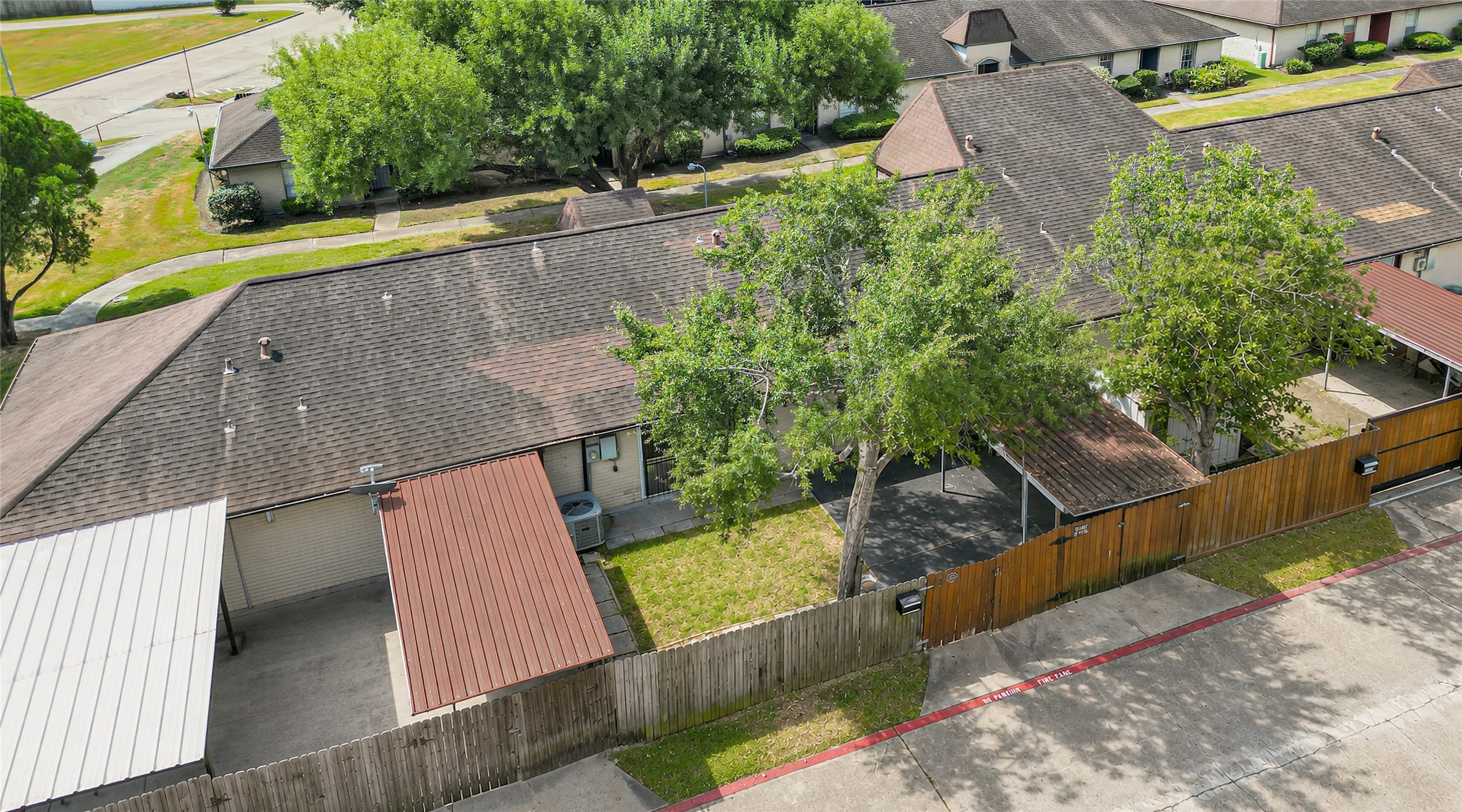 7064 Jetty Lane Property Photo 26