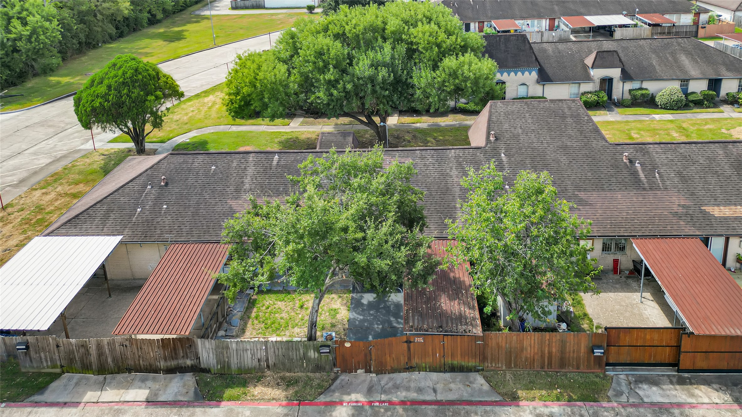 7064 Jetty Lane Property Photo 29