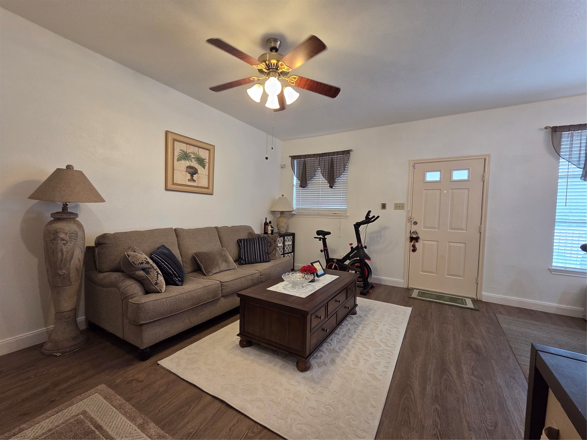 1103 Dulles Avenue 1402 Property Photo 5