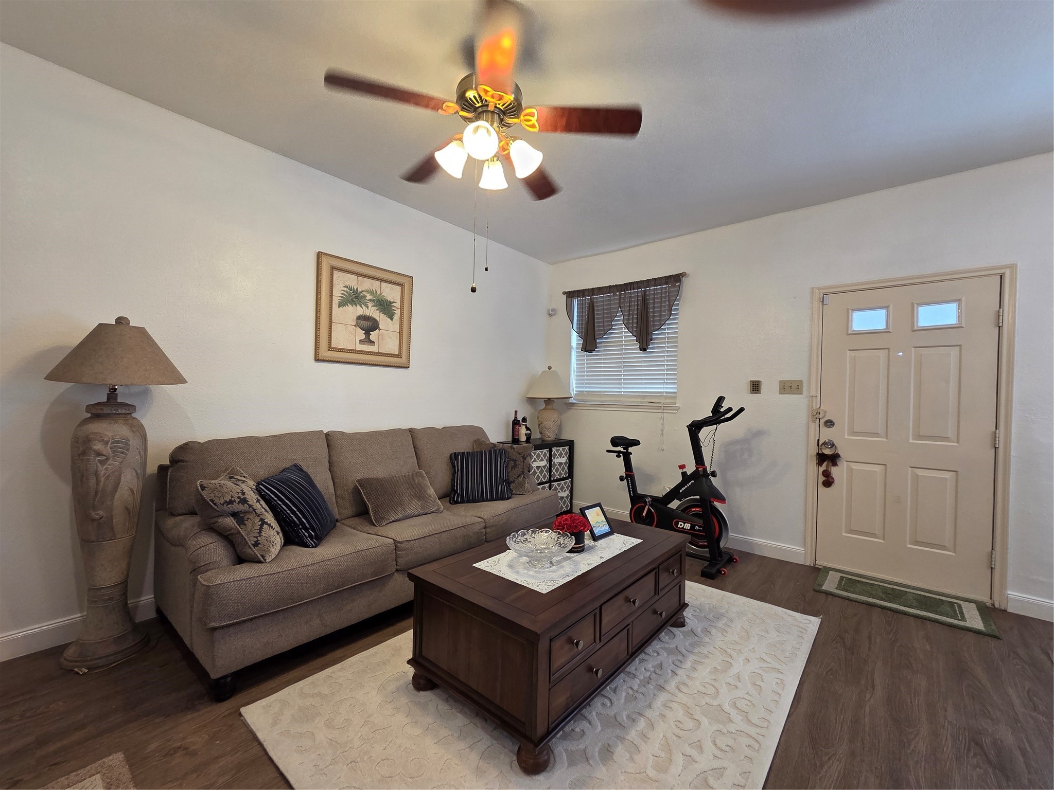 1103 Dulles Avenue 1402 Property Photo 6