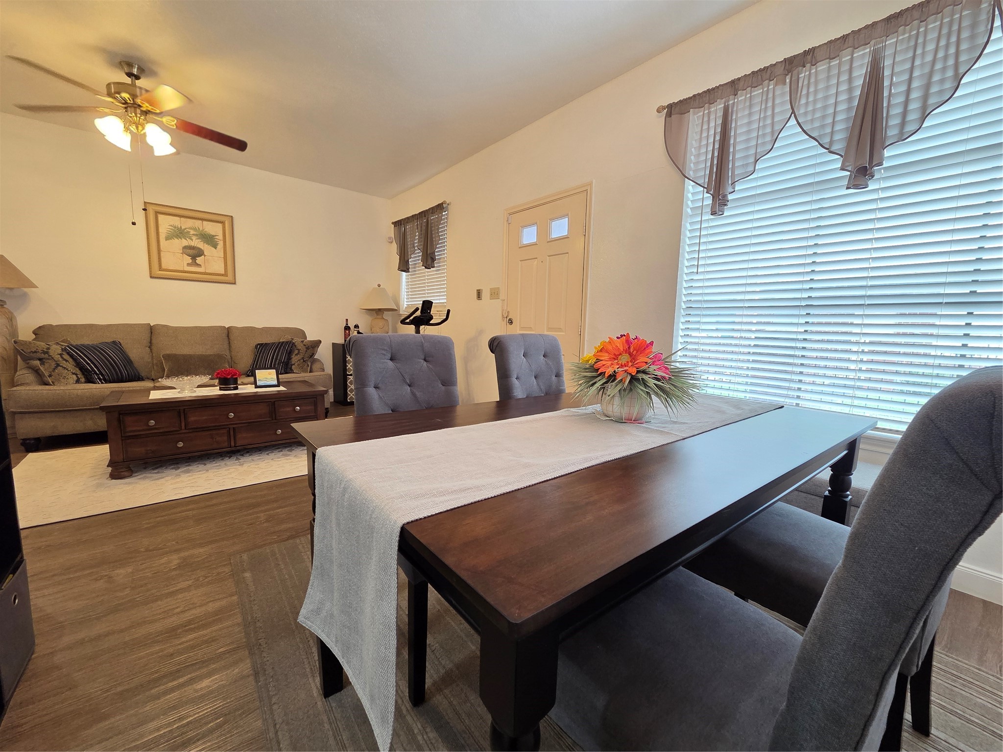 1103 Dulles Avenue 1402 Property Photo 10