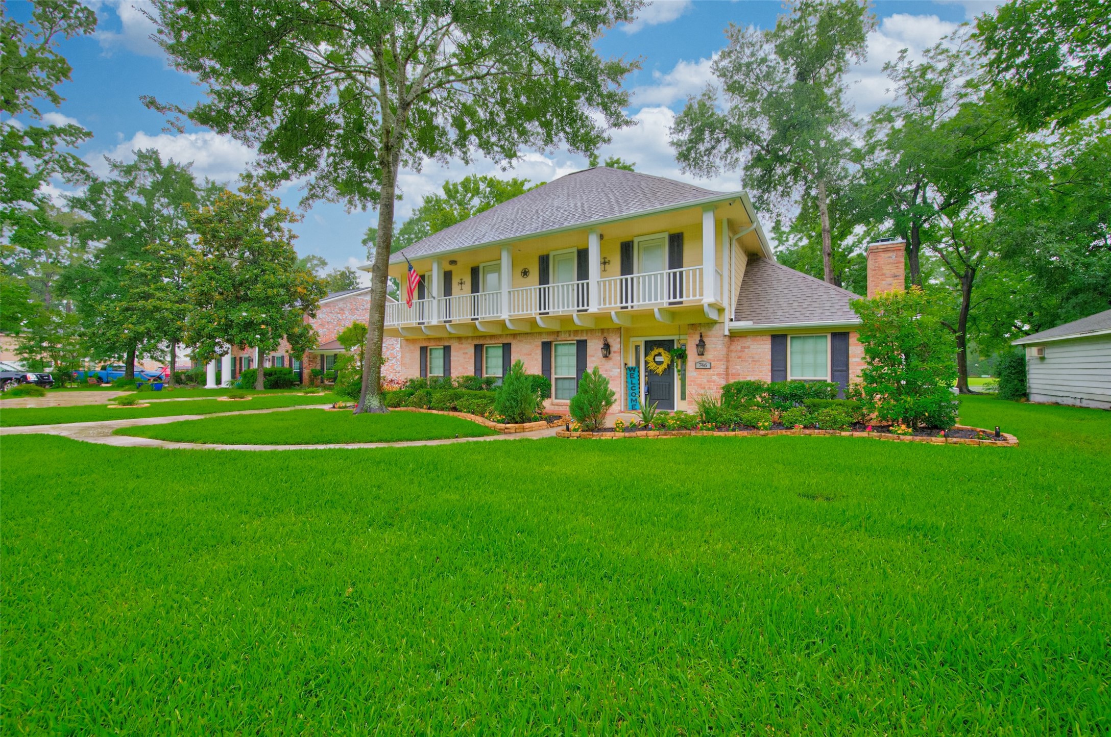 746 Stone Mountain Drive Property Photo 3