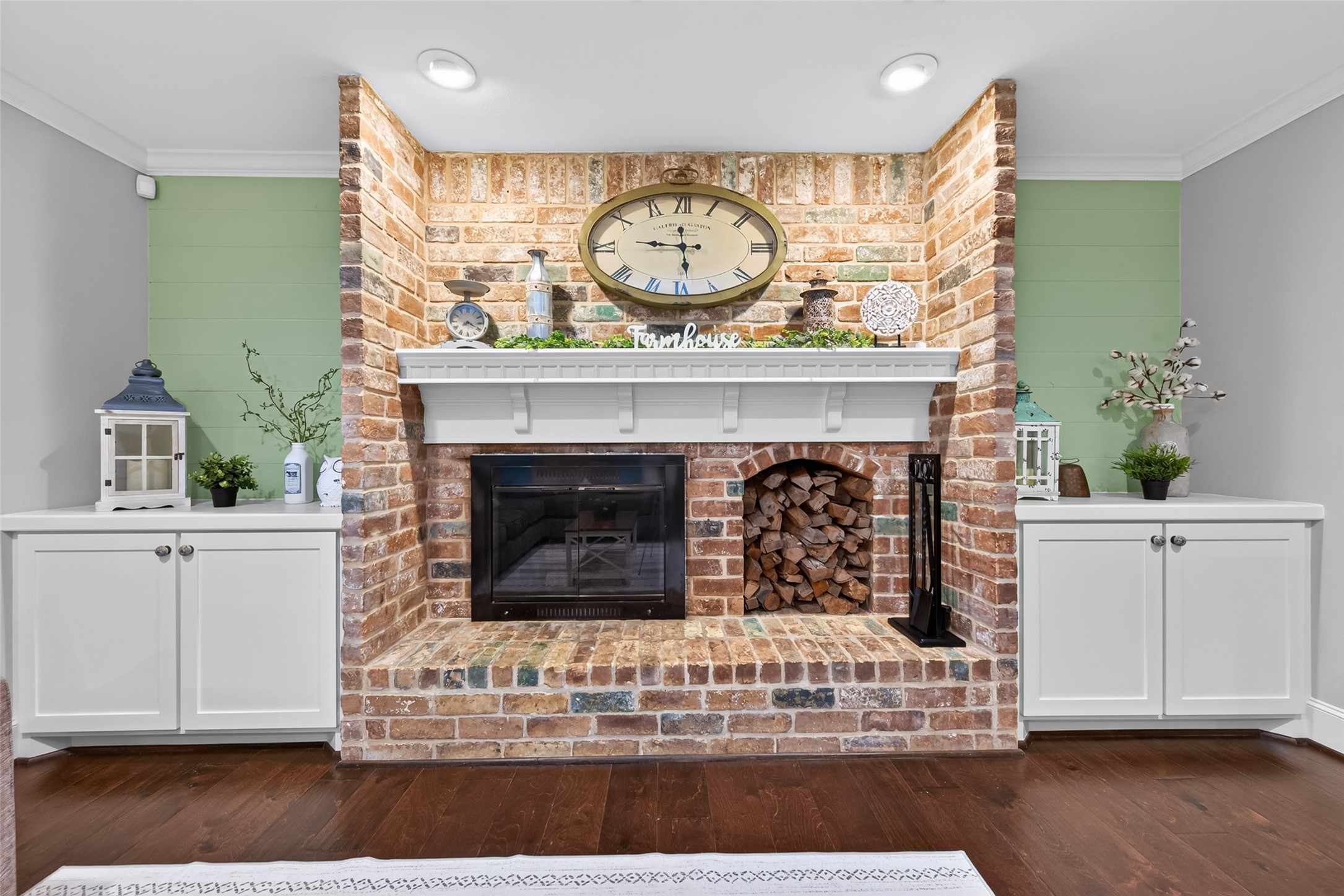 746 Stone Mountain Drive Property Photo 15