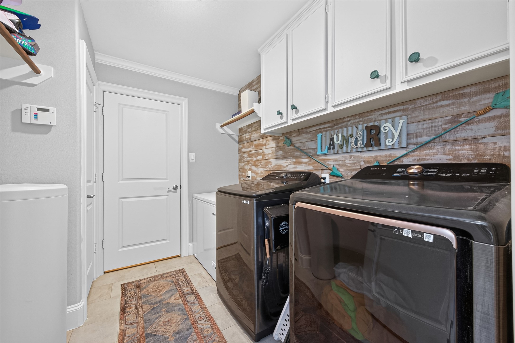 746 Stone Mountain Drive Property Photo 16