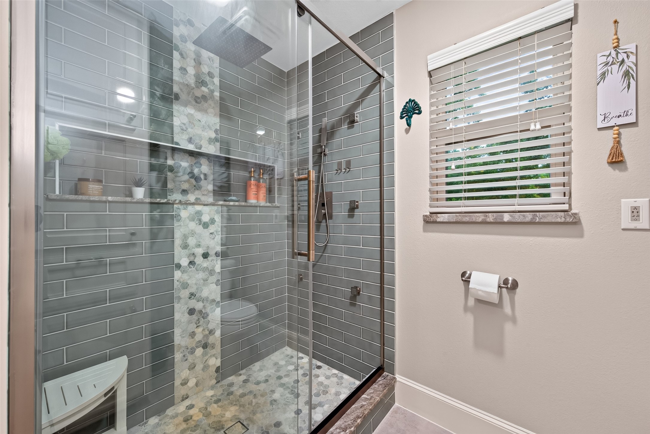 746 Stone Mountain Drive Property Photo 40