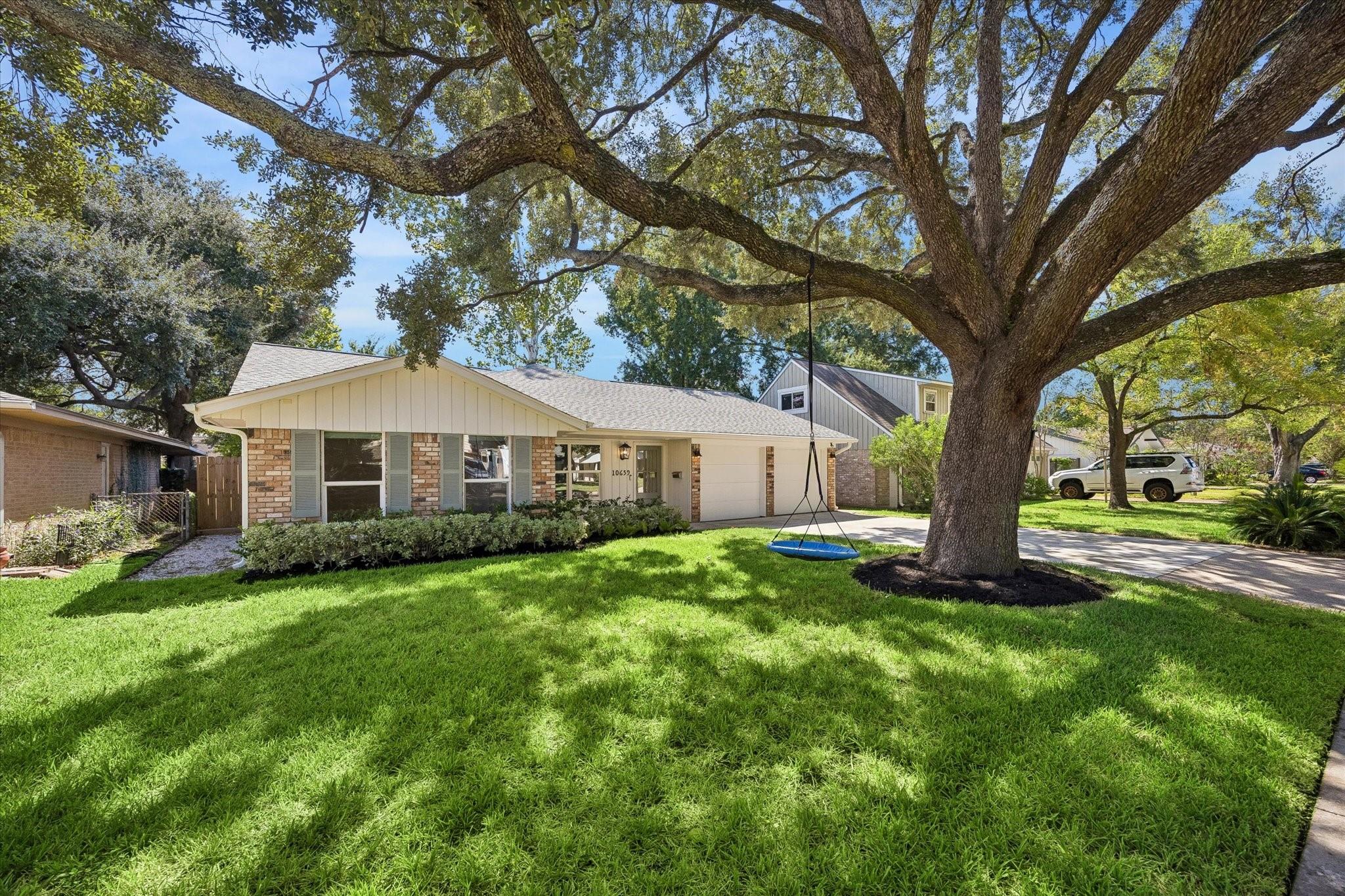10659 Mayfield Road, Houston Tx 77043 Property Photo 1
