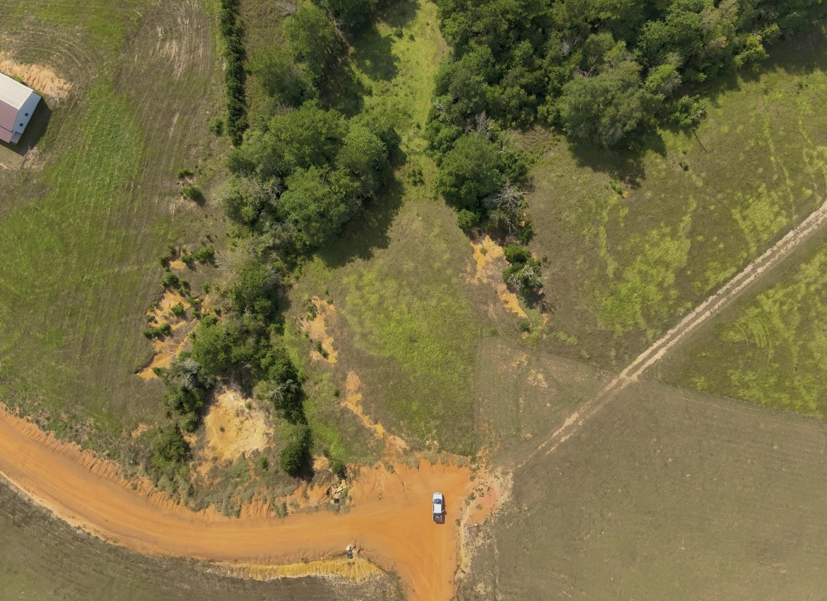 4867 Hunters Creek Property Photo 18