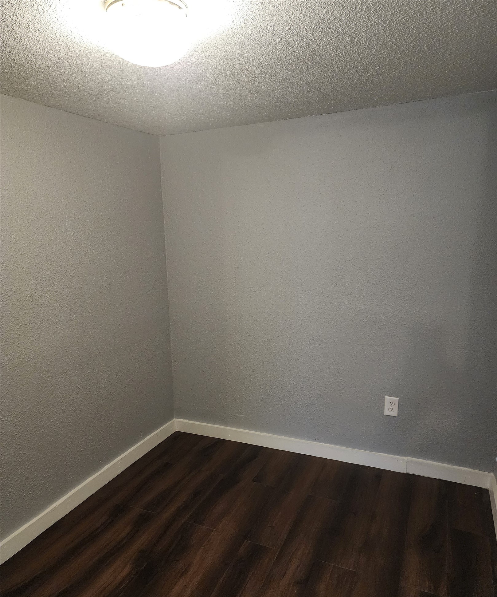 211 Avenue B 1/2 Property Photo 5