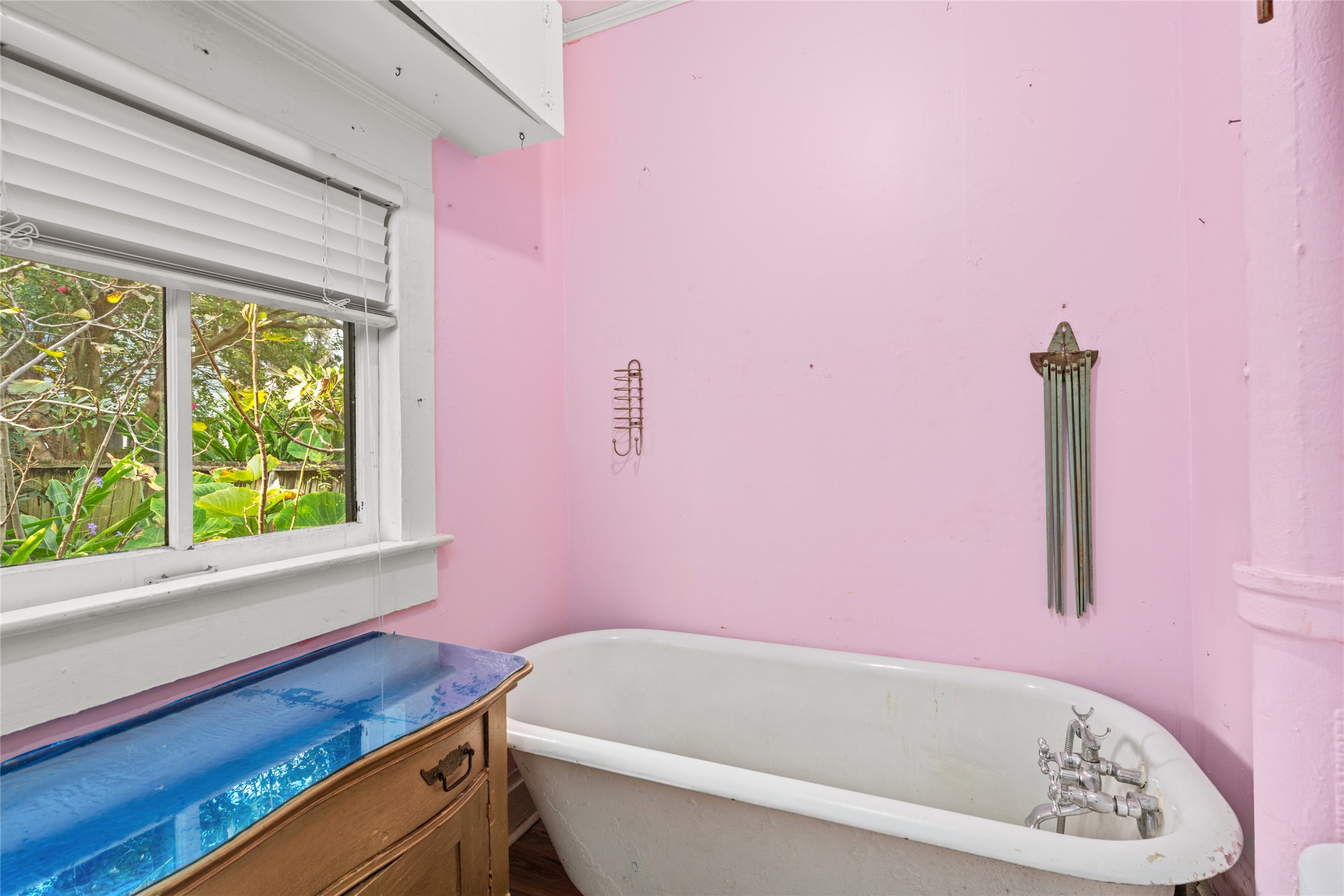 118 Alma Street Property Photo 13