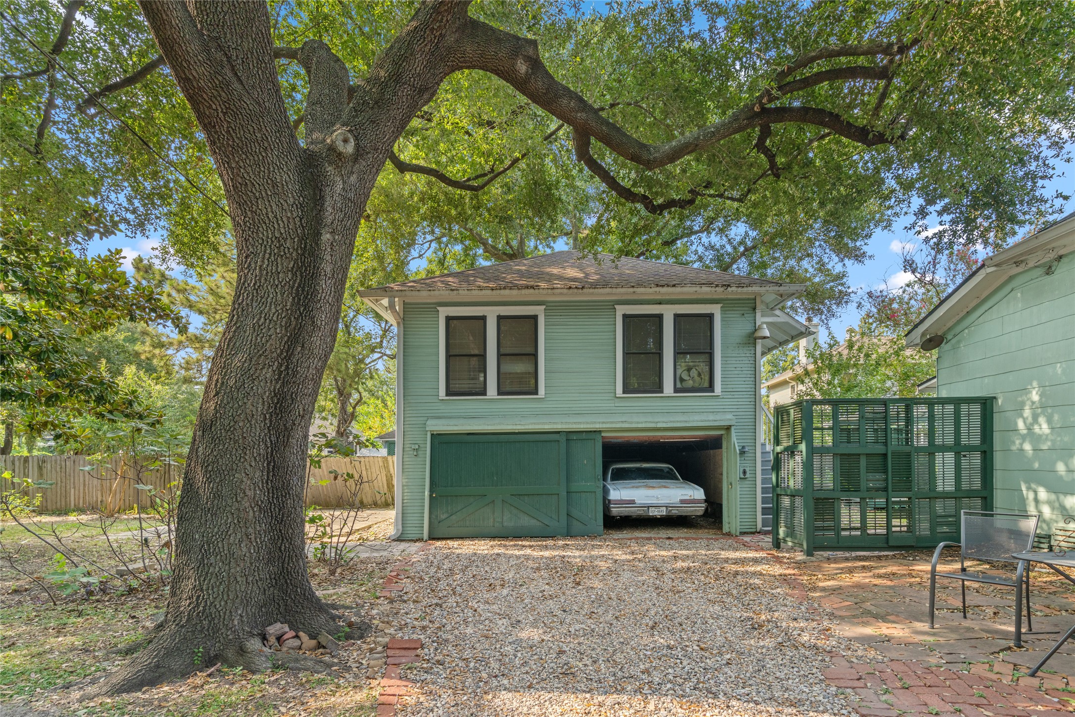 118 Alma Street Property Photo 25