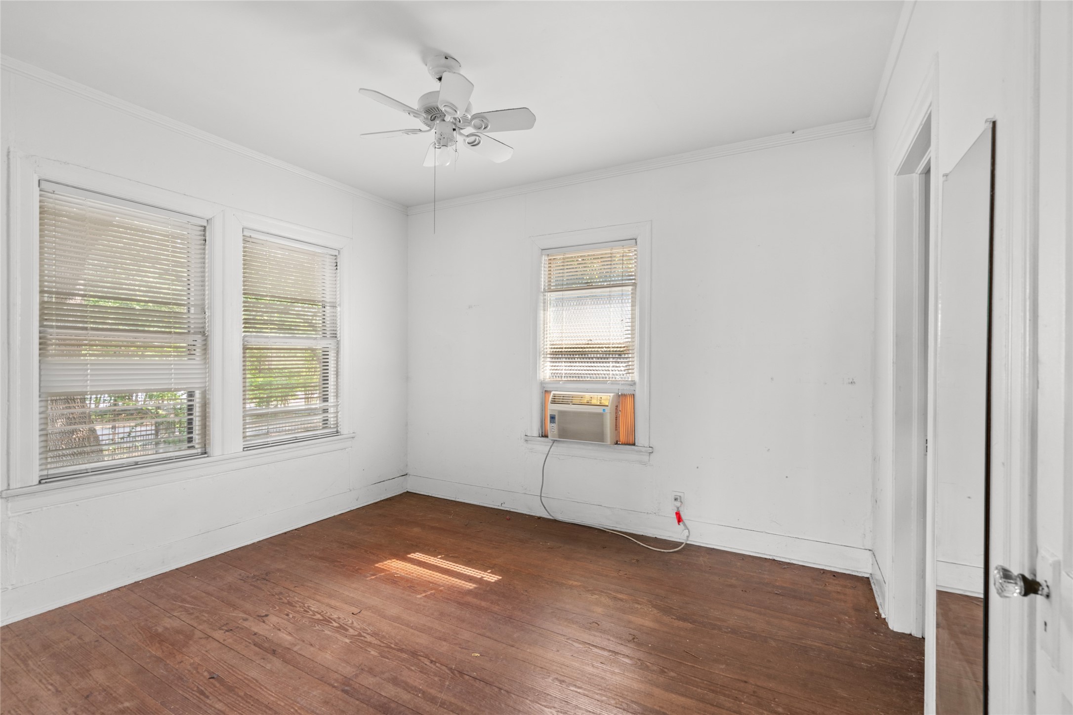 118 Alma Street Property Photo 27