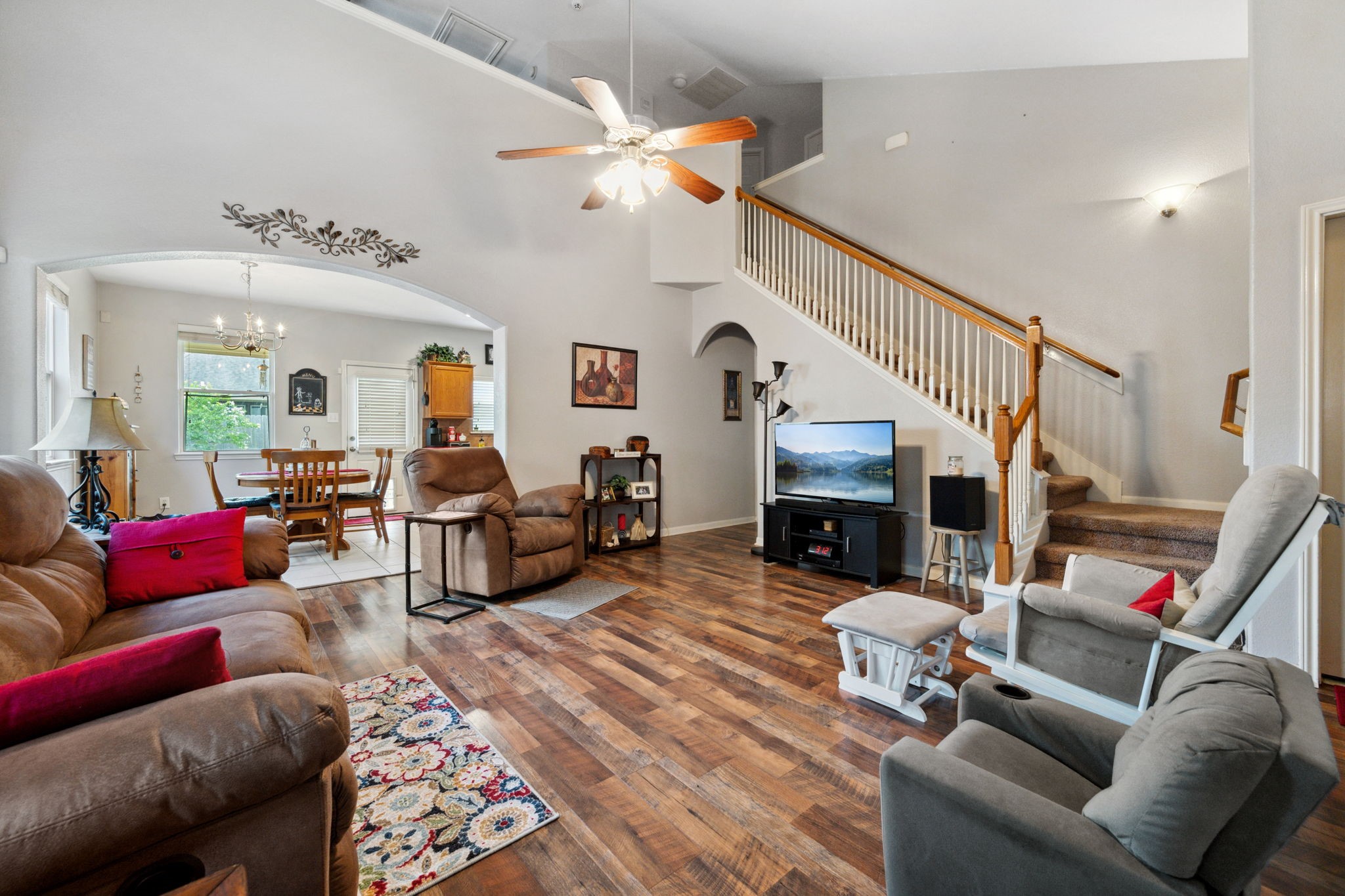 21324 Village Crossing Lane Property Photo 4