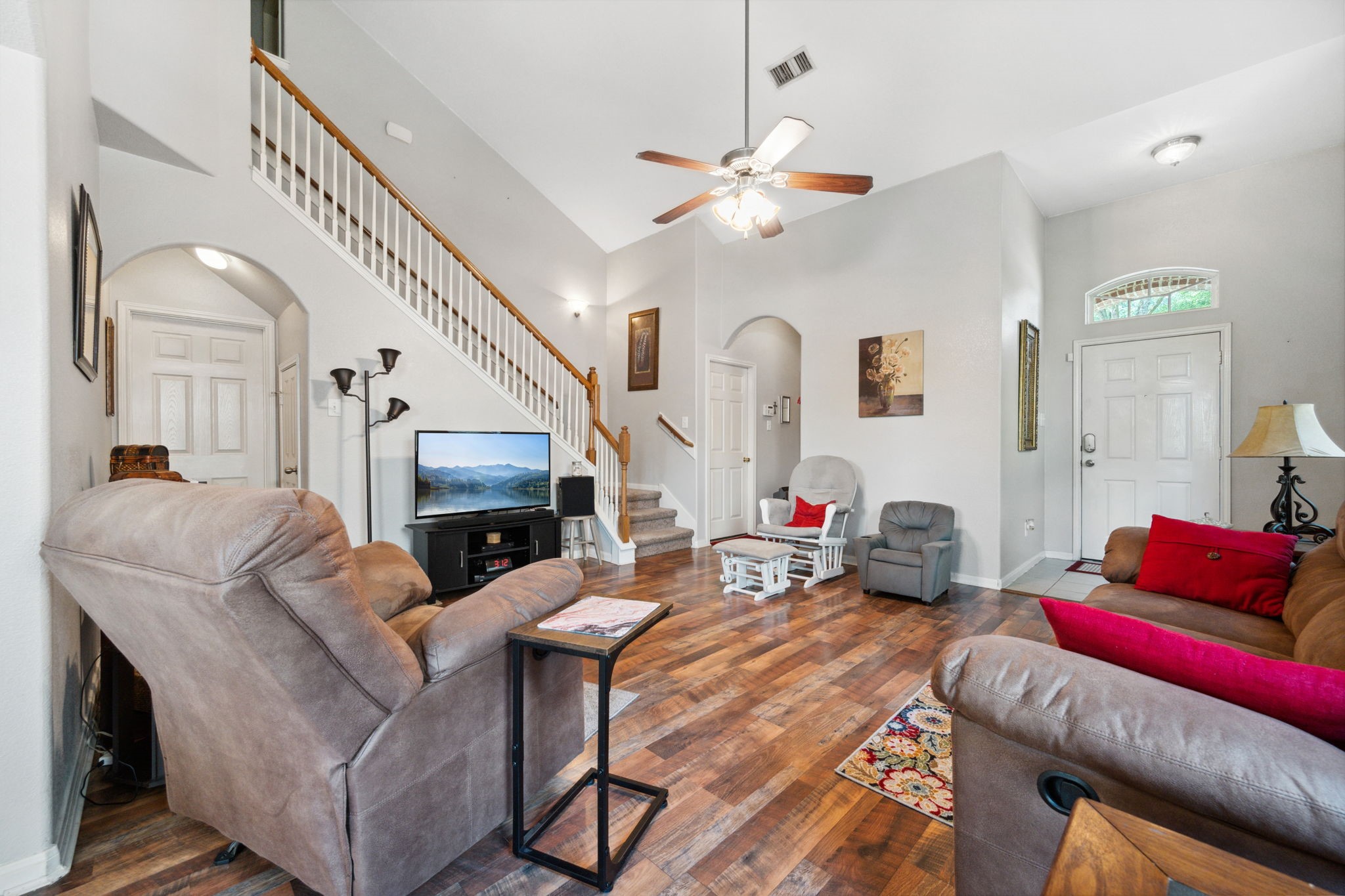21324 Village Crossing Lane Property Photo 5