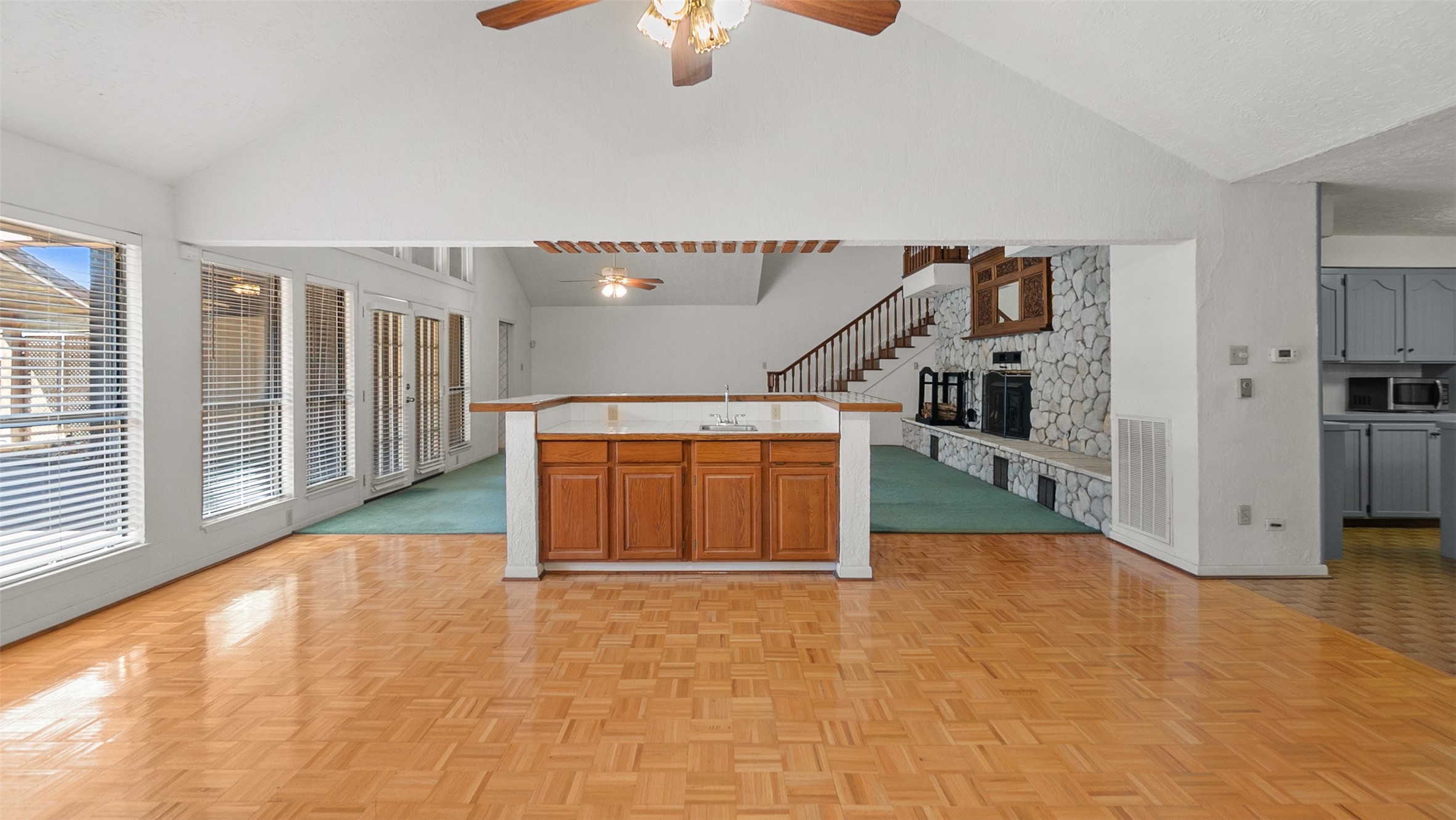 3412 Fairway Drive Property Photo 3