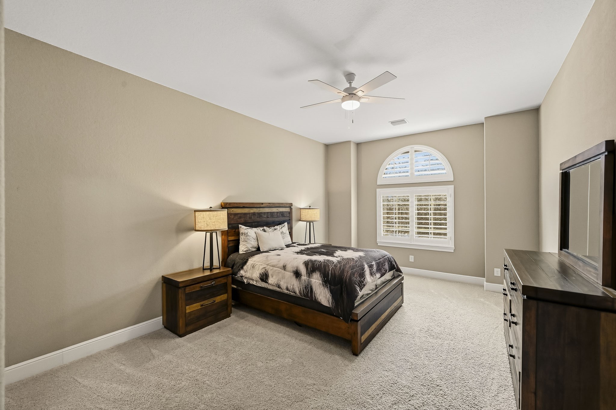 2 Turin Turn Drive Property Photo 26