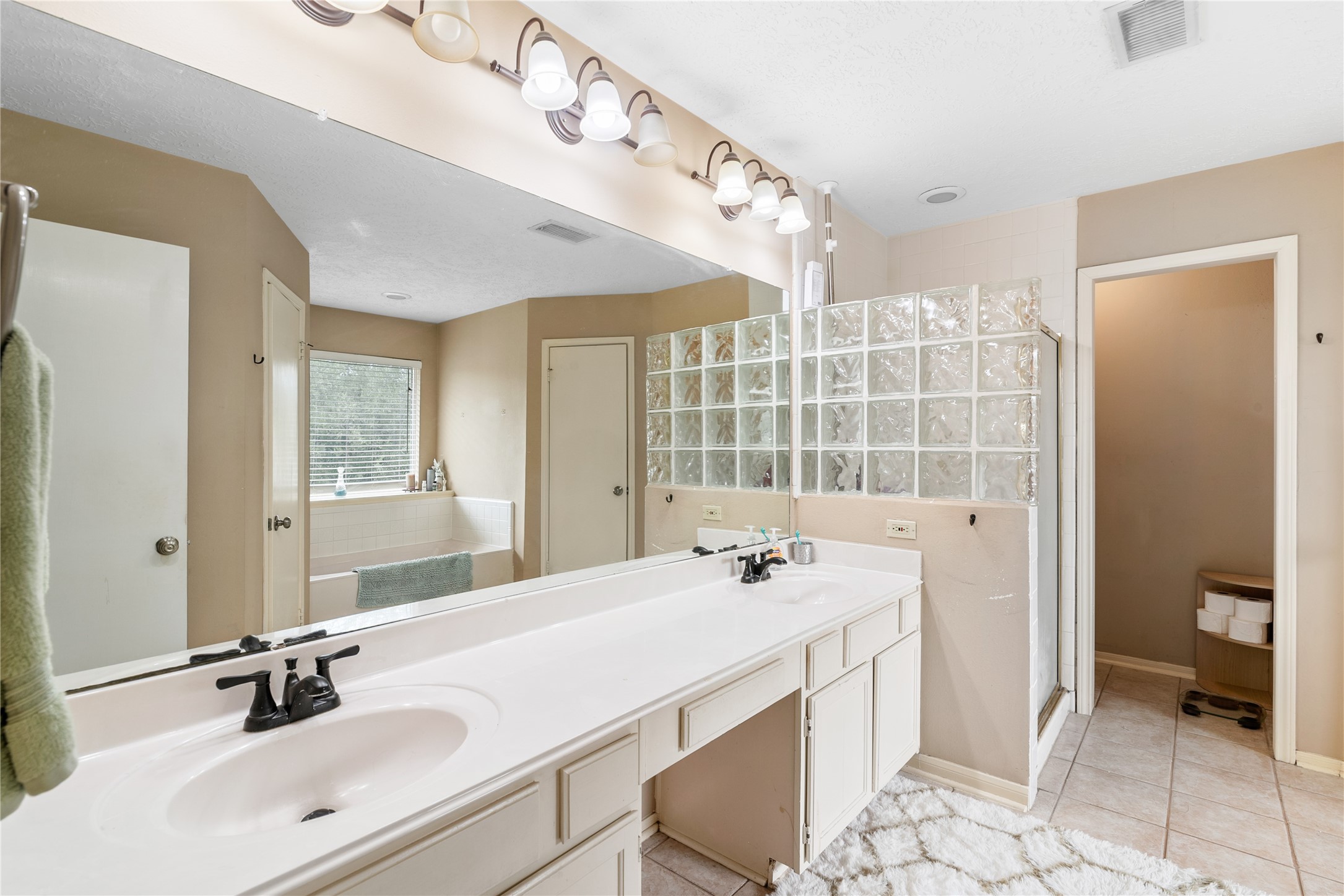 22510 Rangeview Drive Property Photo 33