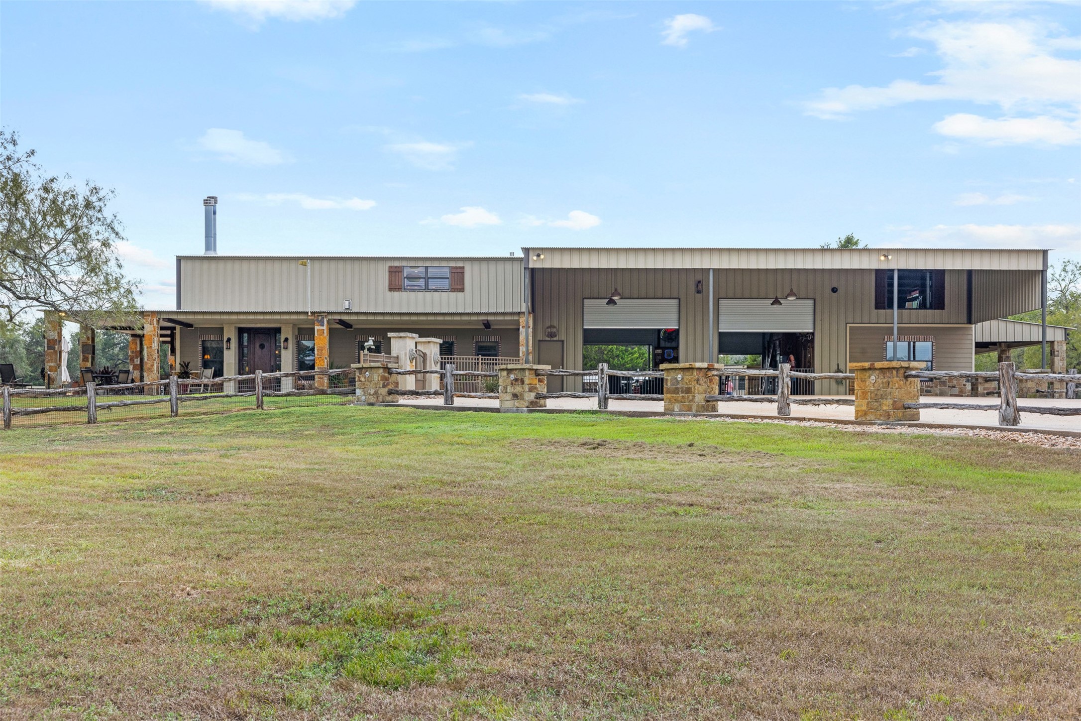 2574 Fm 2434 Property Photo 2