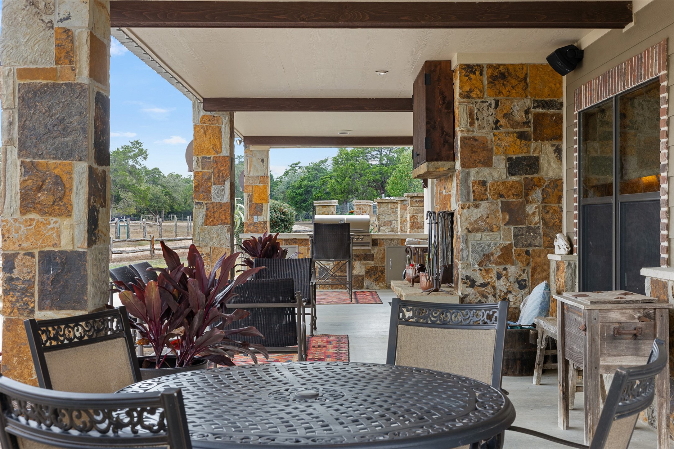 2574 Fm 2434 Property Photo 10