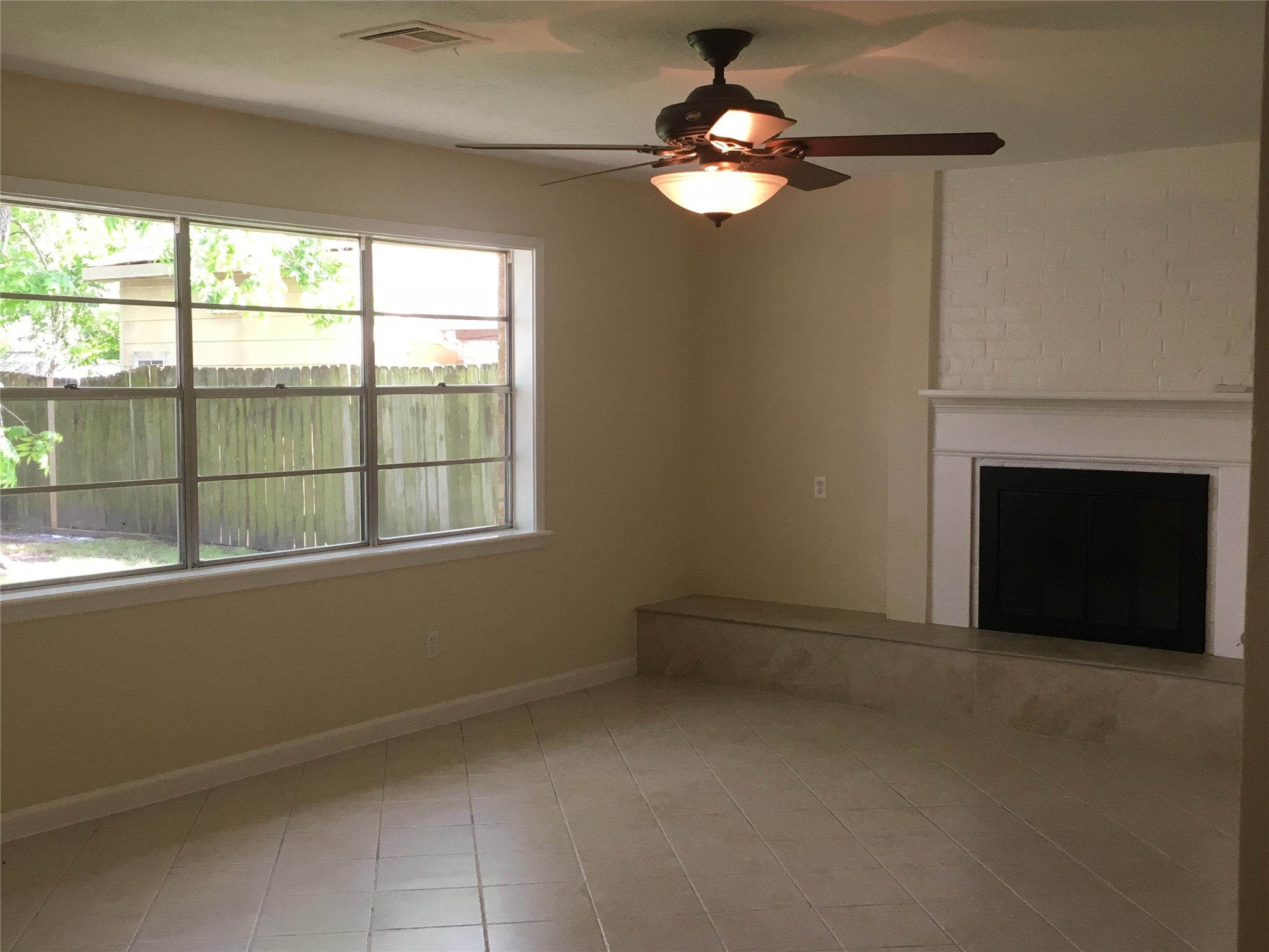 5115 Tashkent Drive Property Photo 5