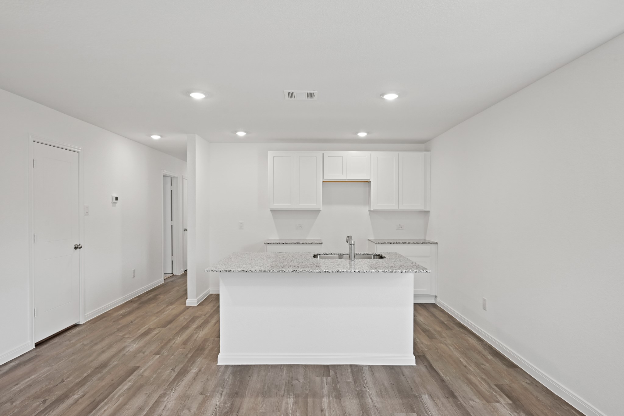 12235 Mccrorey Castles Pass Property Photo 5