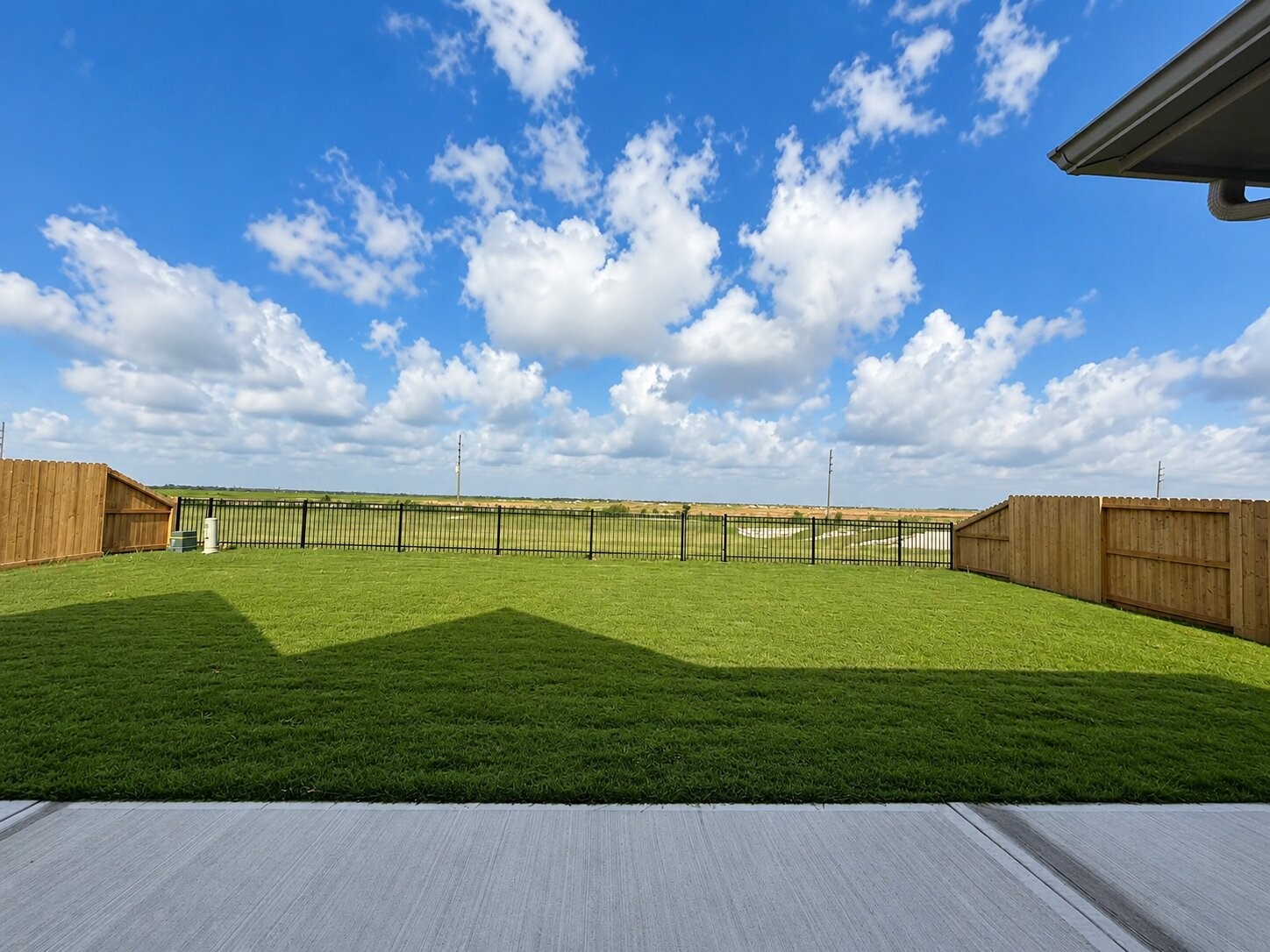 10507 Bright Cloud Drive Property Photo 3