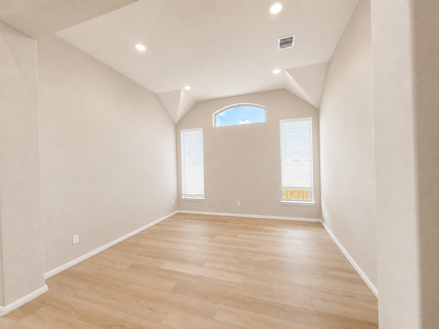 10507 Bright Cloud Drive Property Photo 10