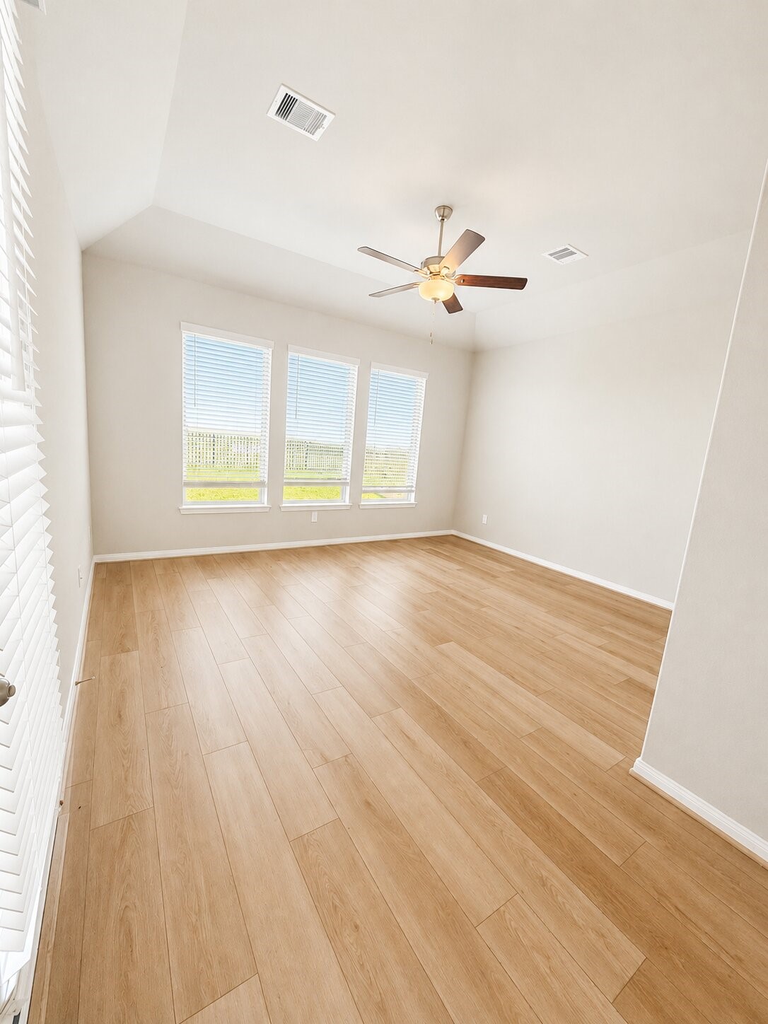 10507 Bright Cloud Drive Property Photo 13