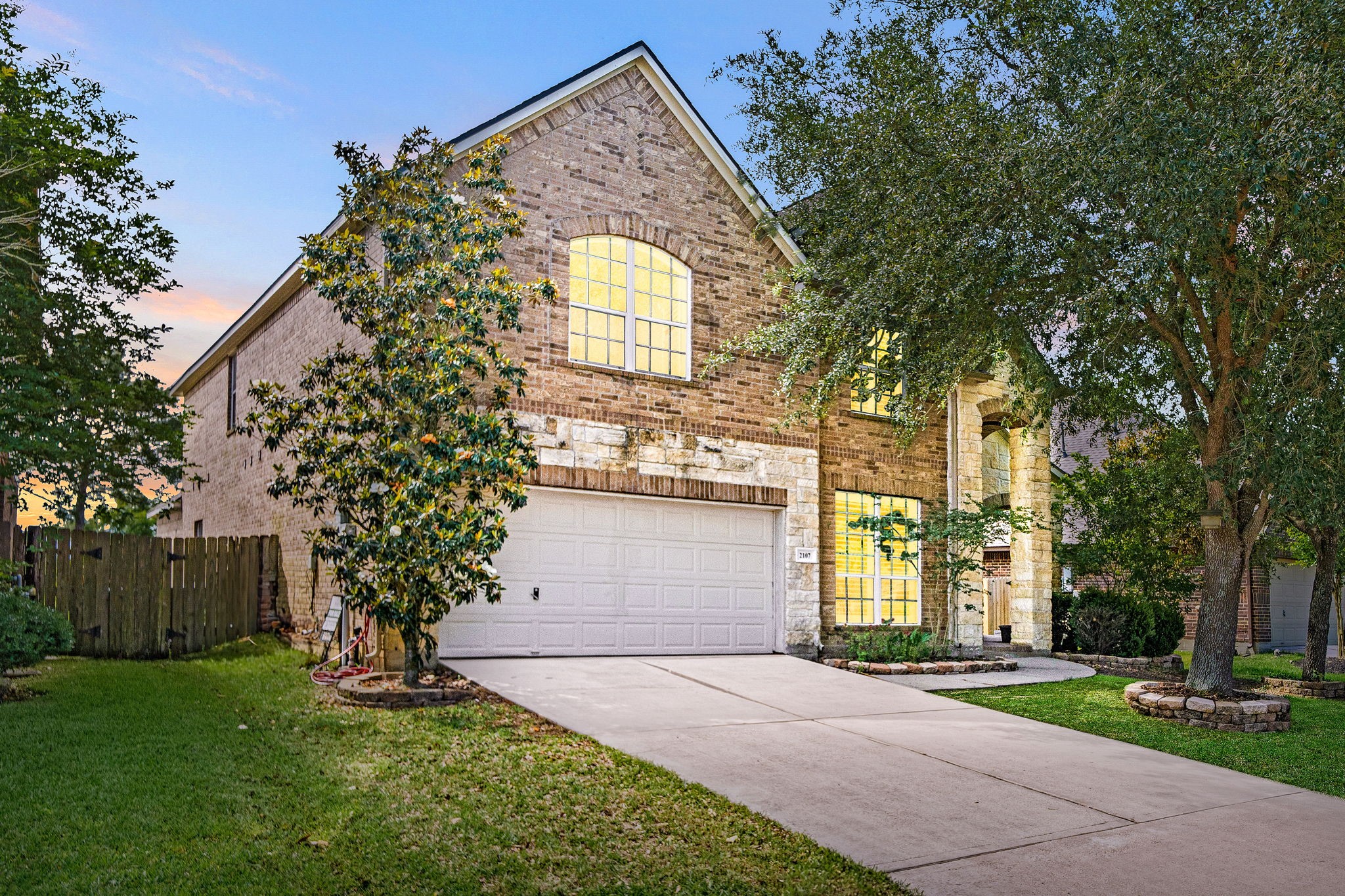 2107 Pearl Bay Court Property Photo