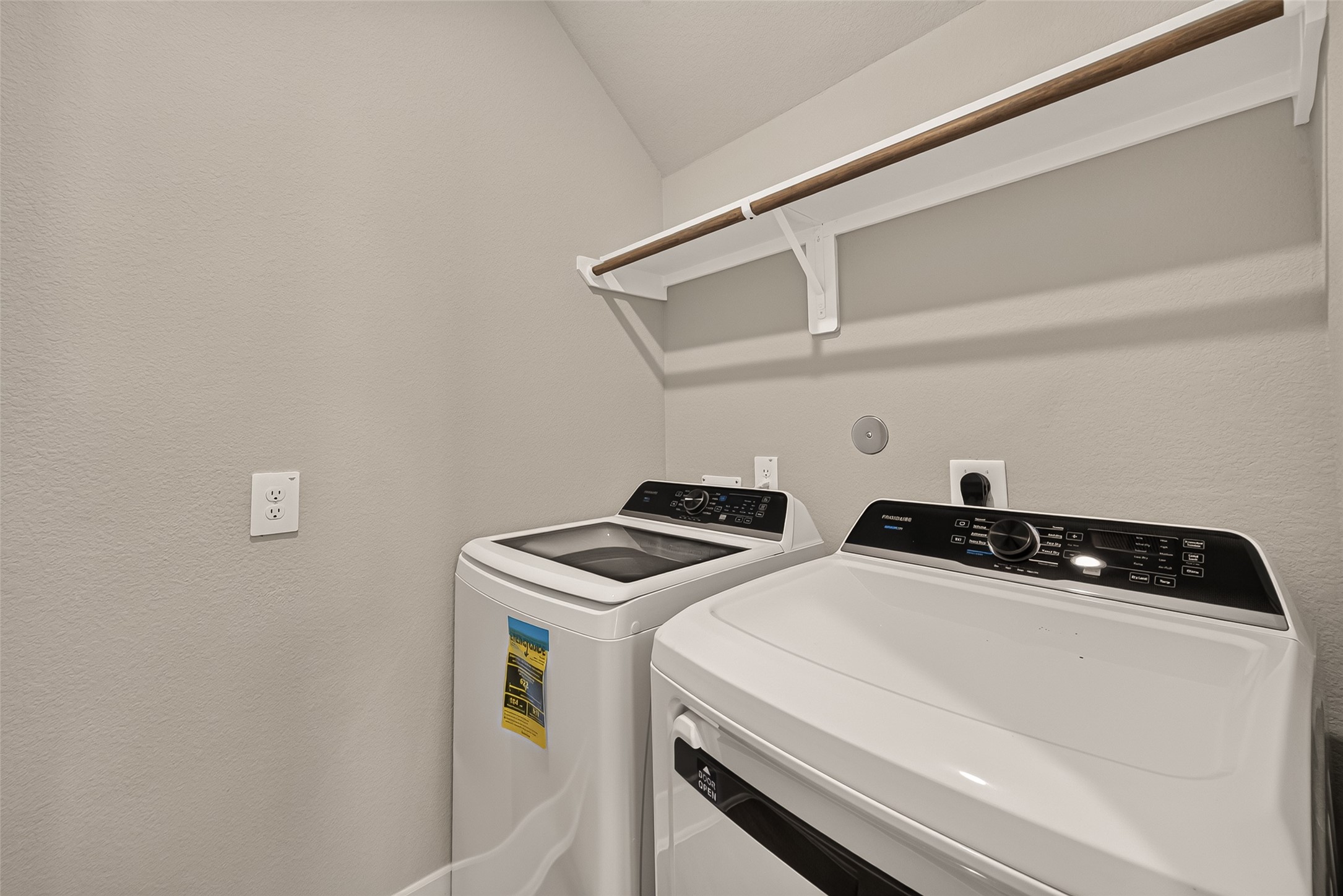 21051 Salt Rock Drive Property Photo 13