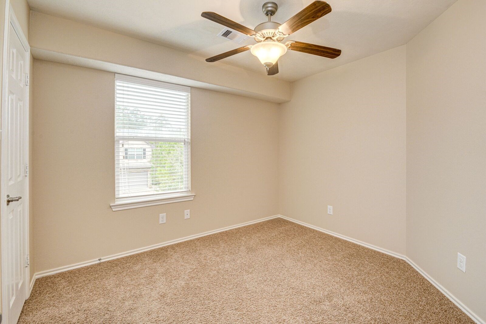 23 Fairlee Court Property Photo 19