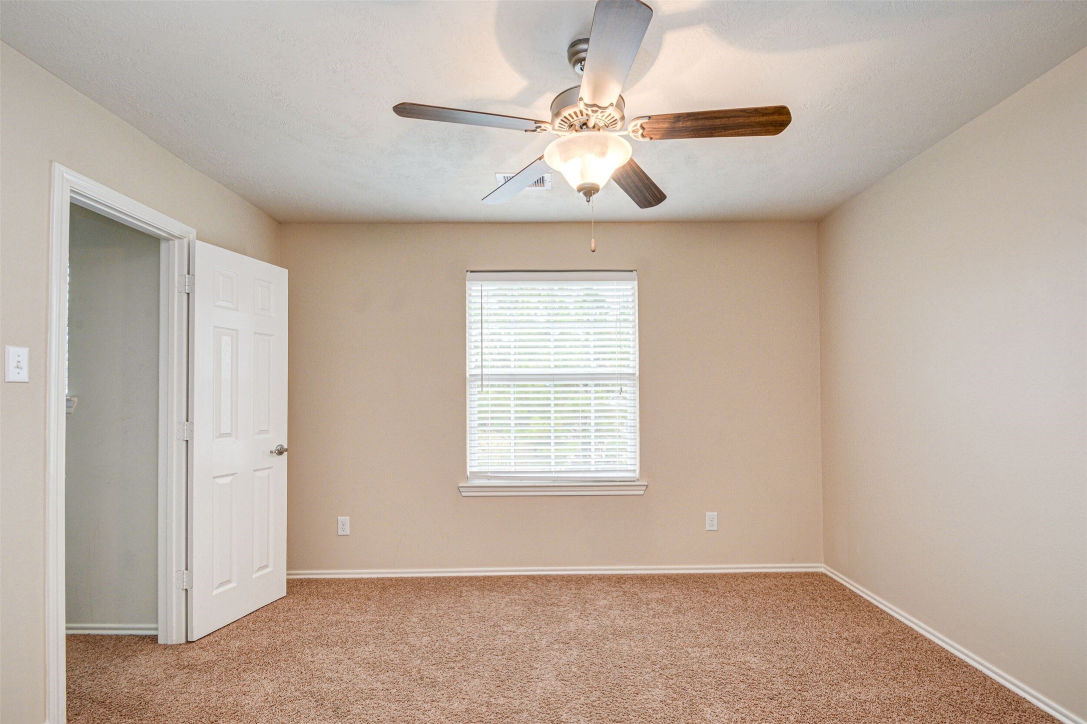 23 Fairlee Court Property Photo 21