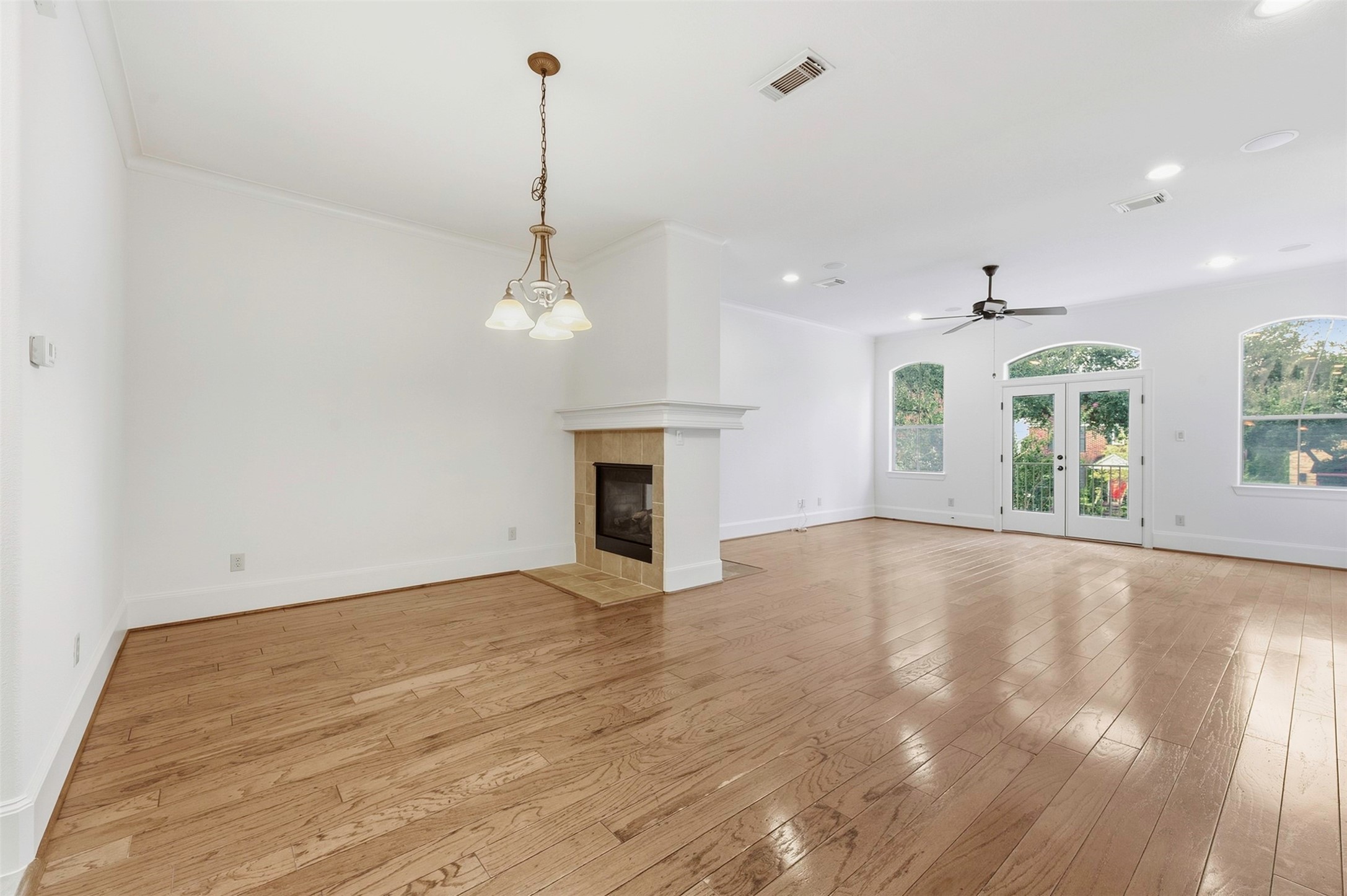 1407 Southmore Boulevard Property Photo 9