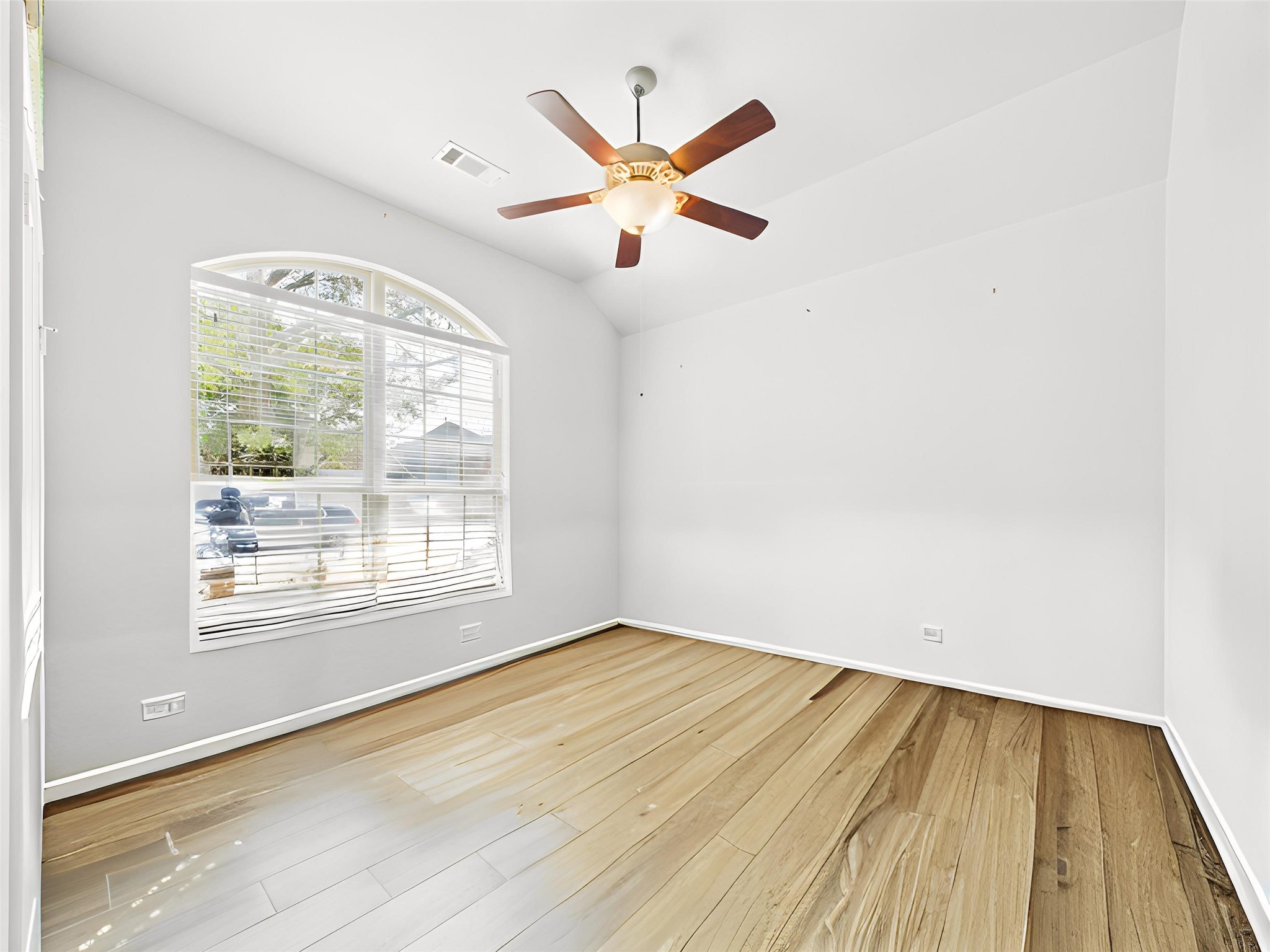 17622 Barrowfield Lane Property Photo 14