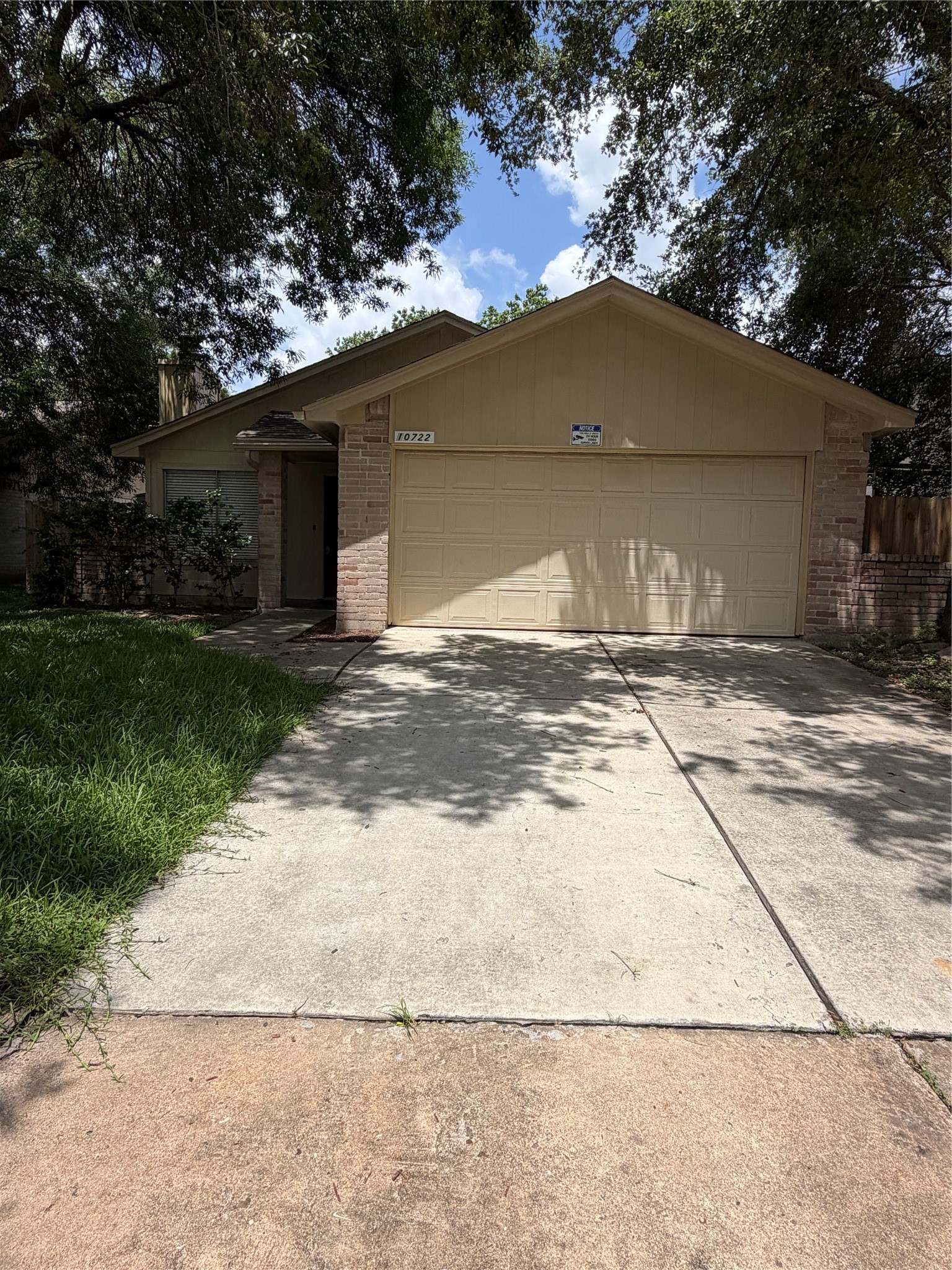 10722 Highland Woods Drive Property Photo 1