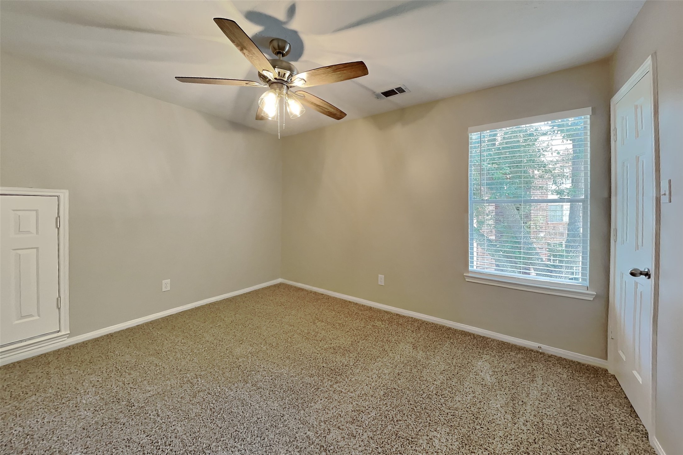 10406 Comanche Springs Court Property Photo 15