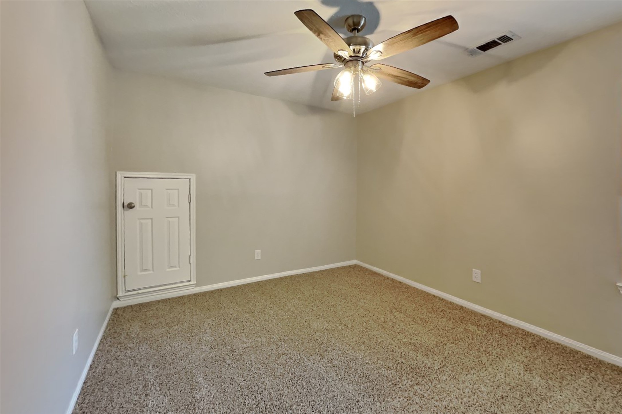 10406 Comanche Springs Court Property Photo 16