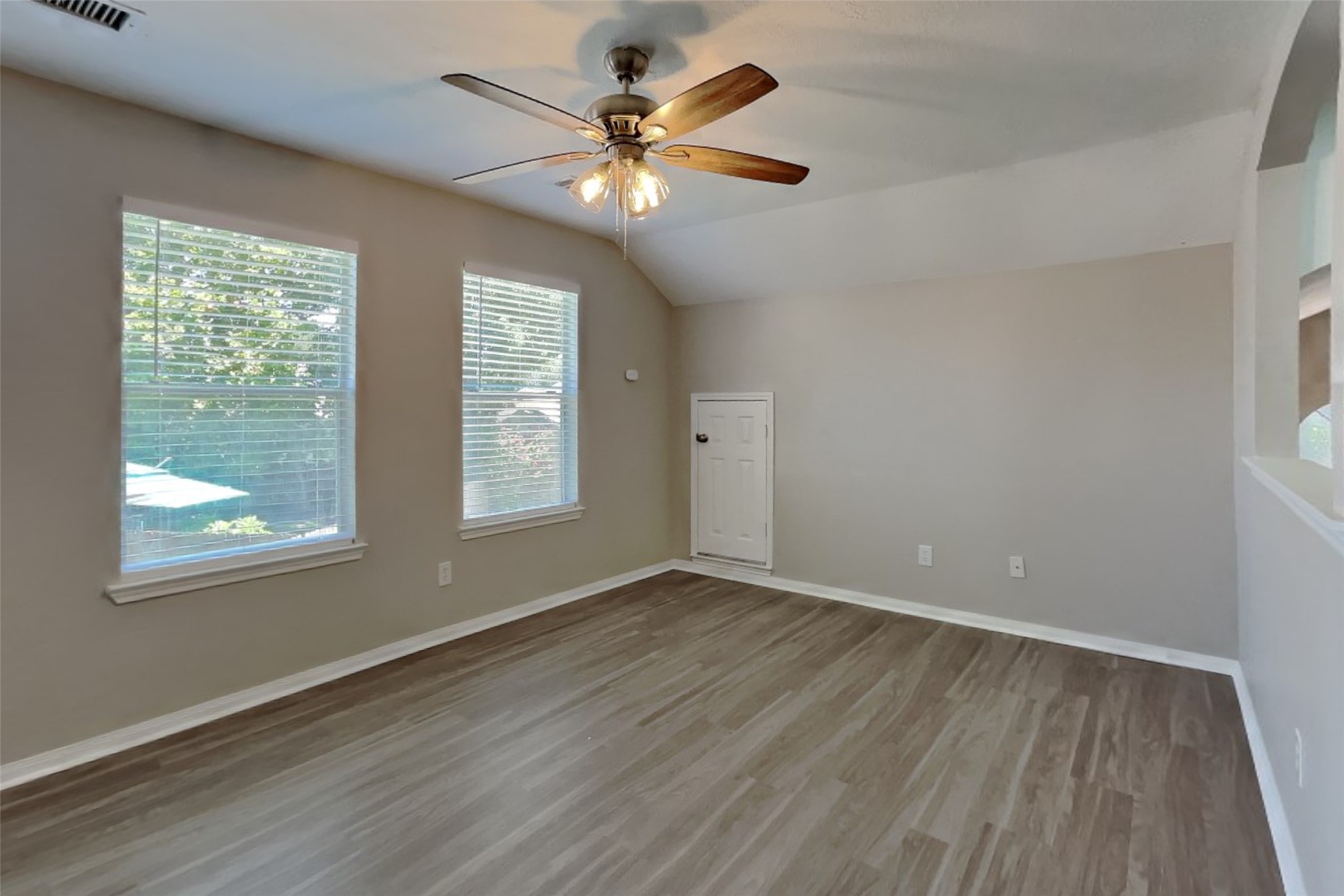 10406 Comanche Springs Court Property Photo 19