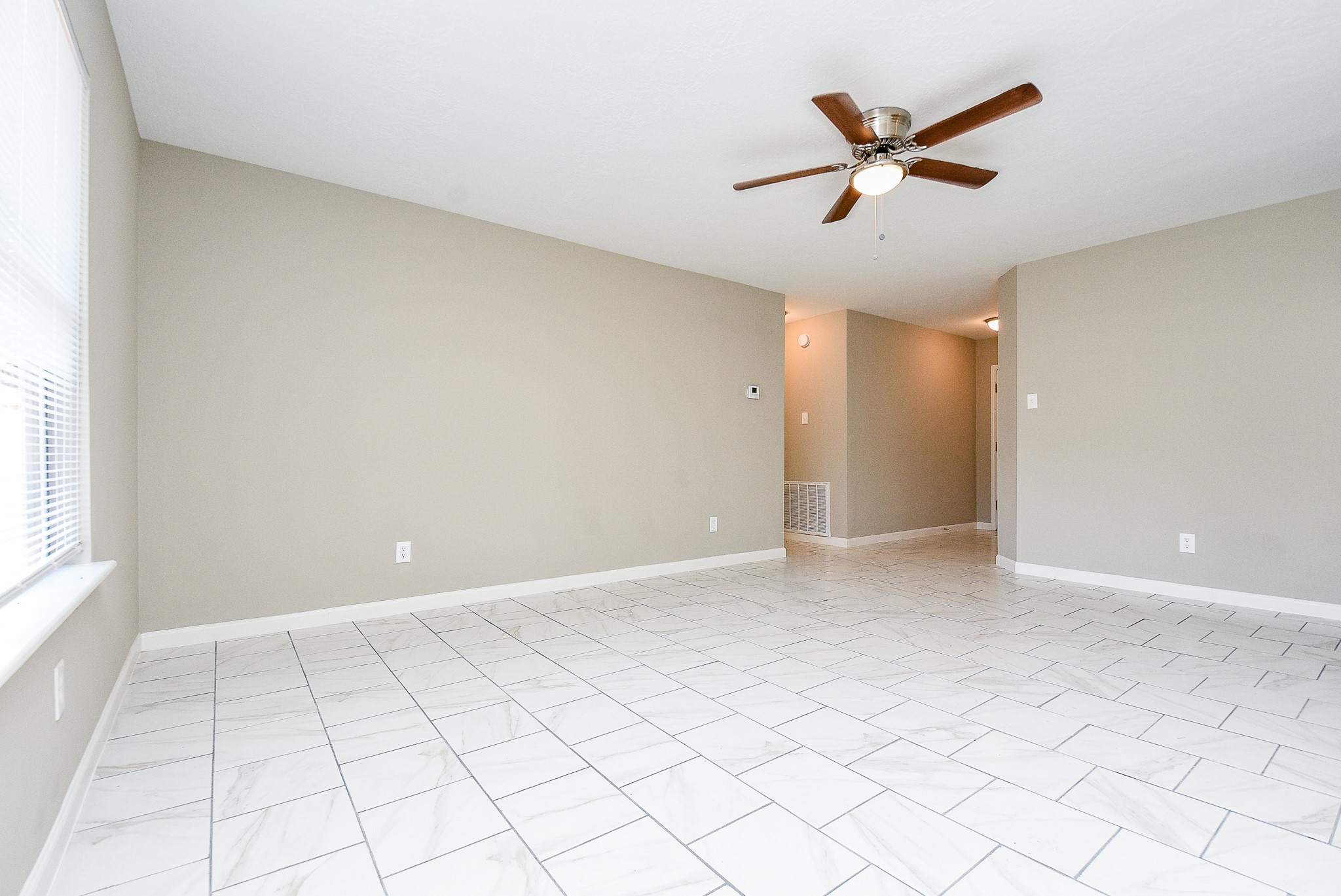 7818 Summer Place Drive Property Photo 6