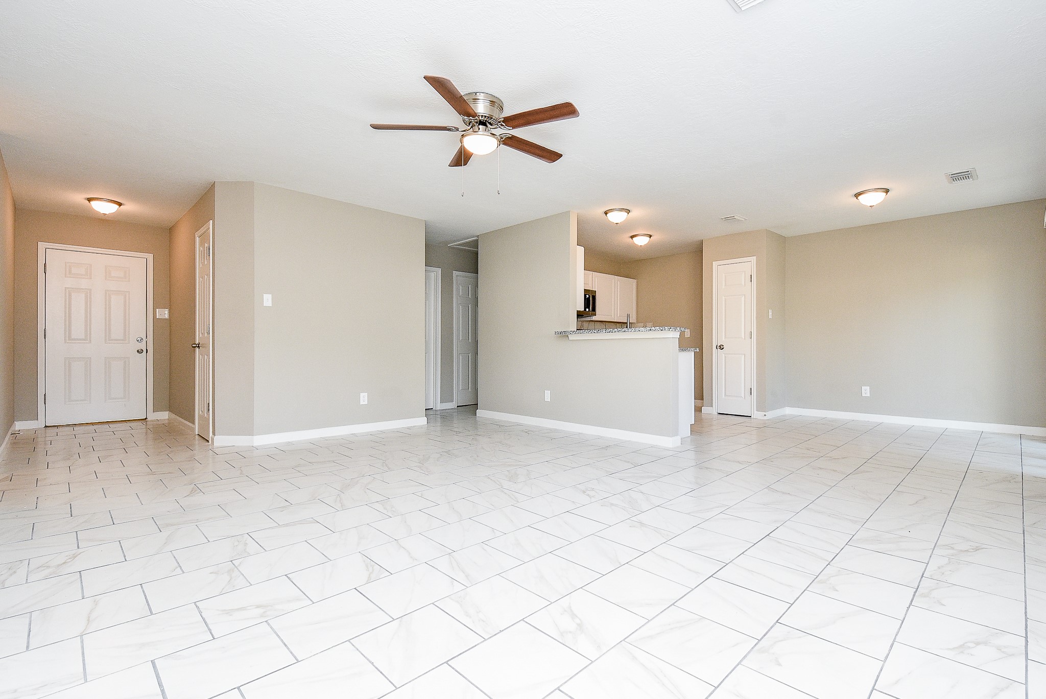 7818 Summer Place Drive Property Photo 7