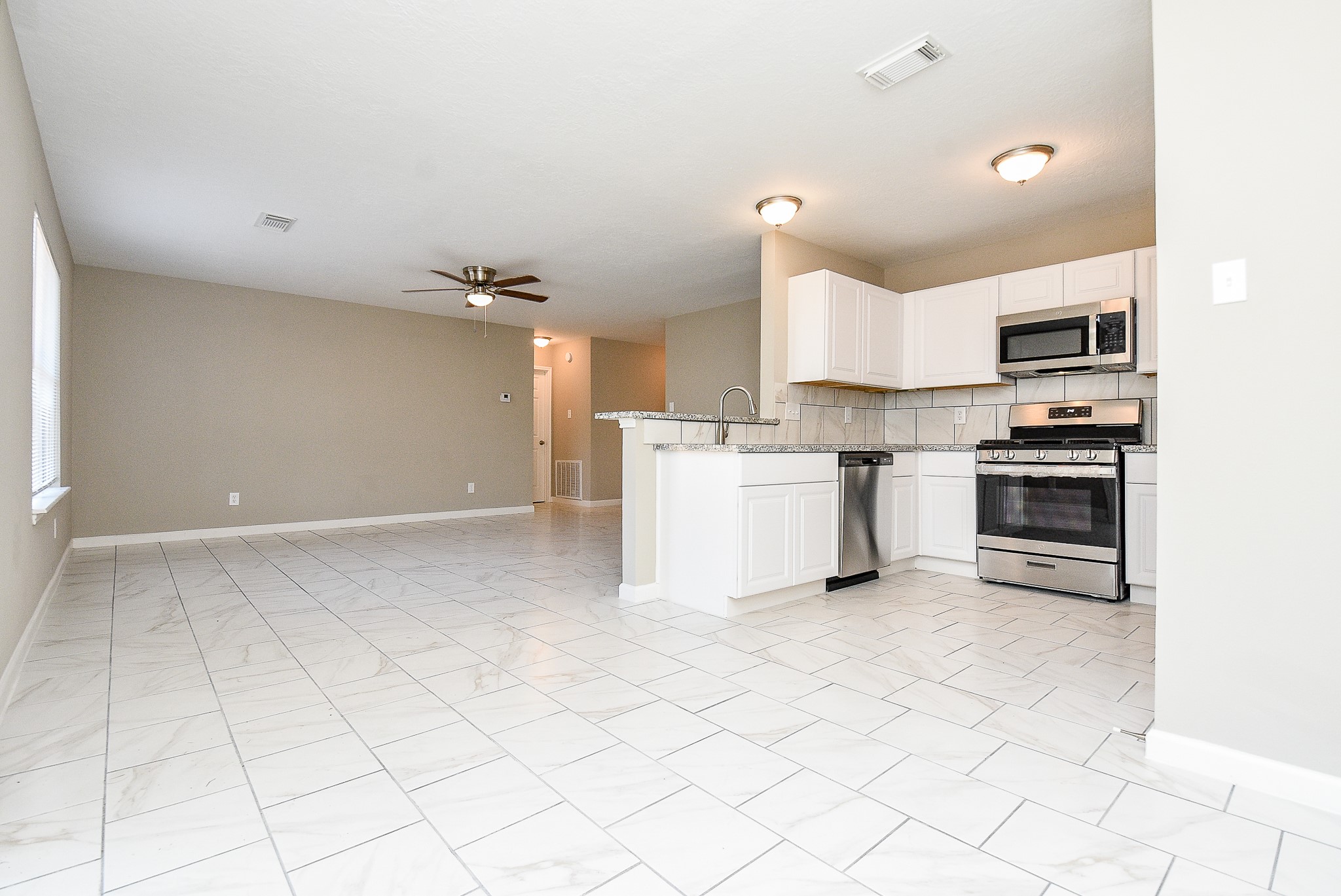 7818 Summer Place Drive Property Photo 11