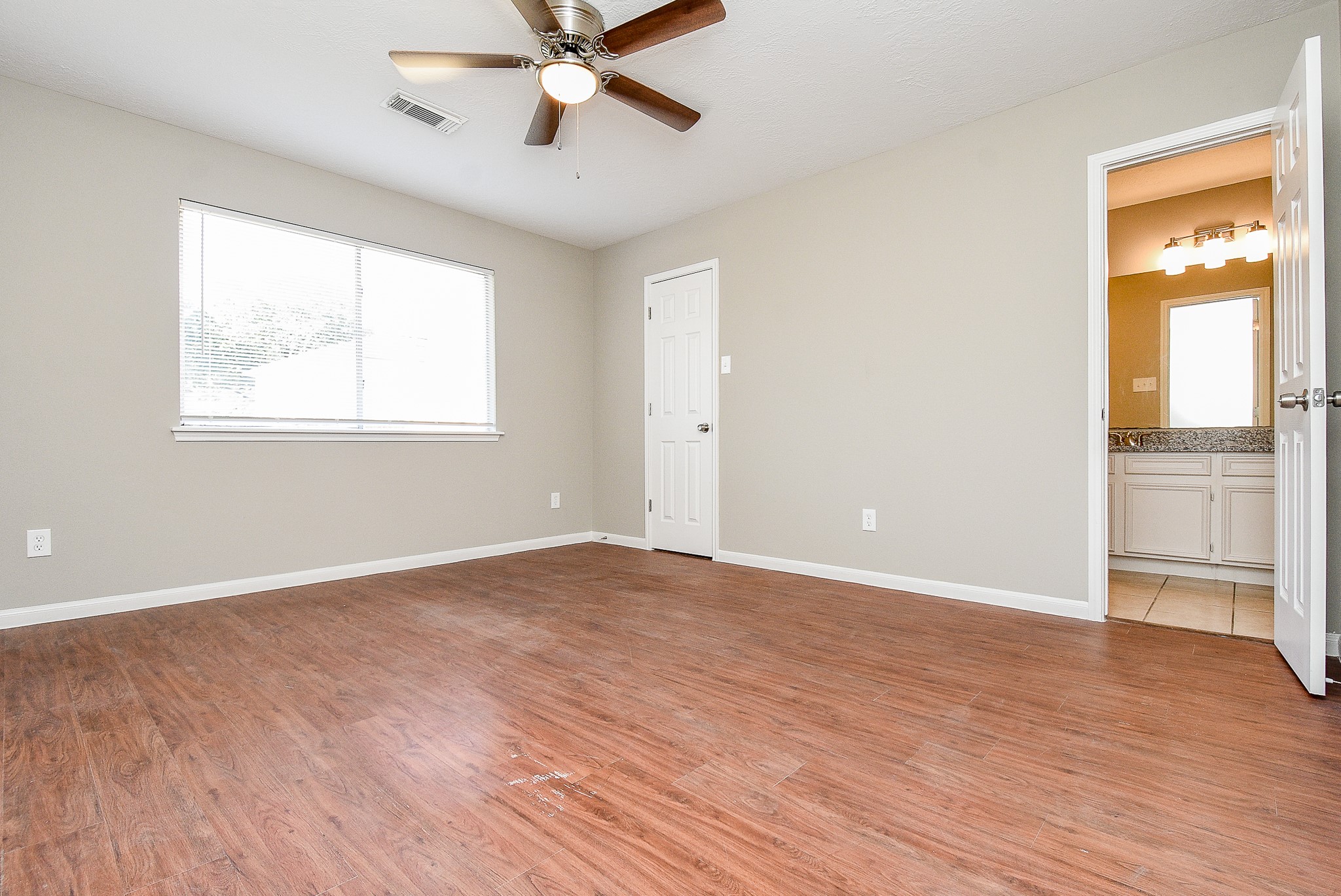 7818 Summer Place Drive Property Photo 16