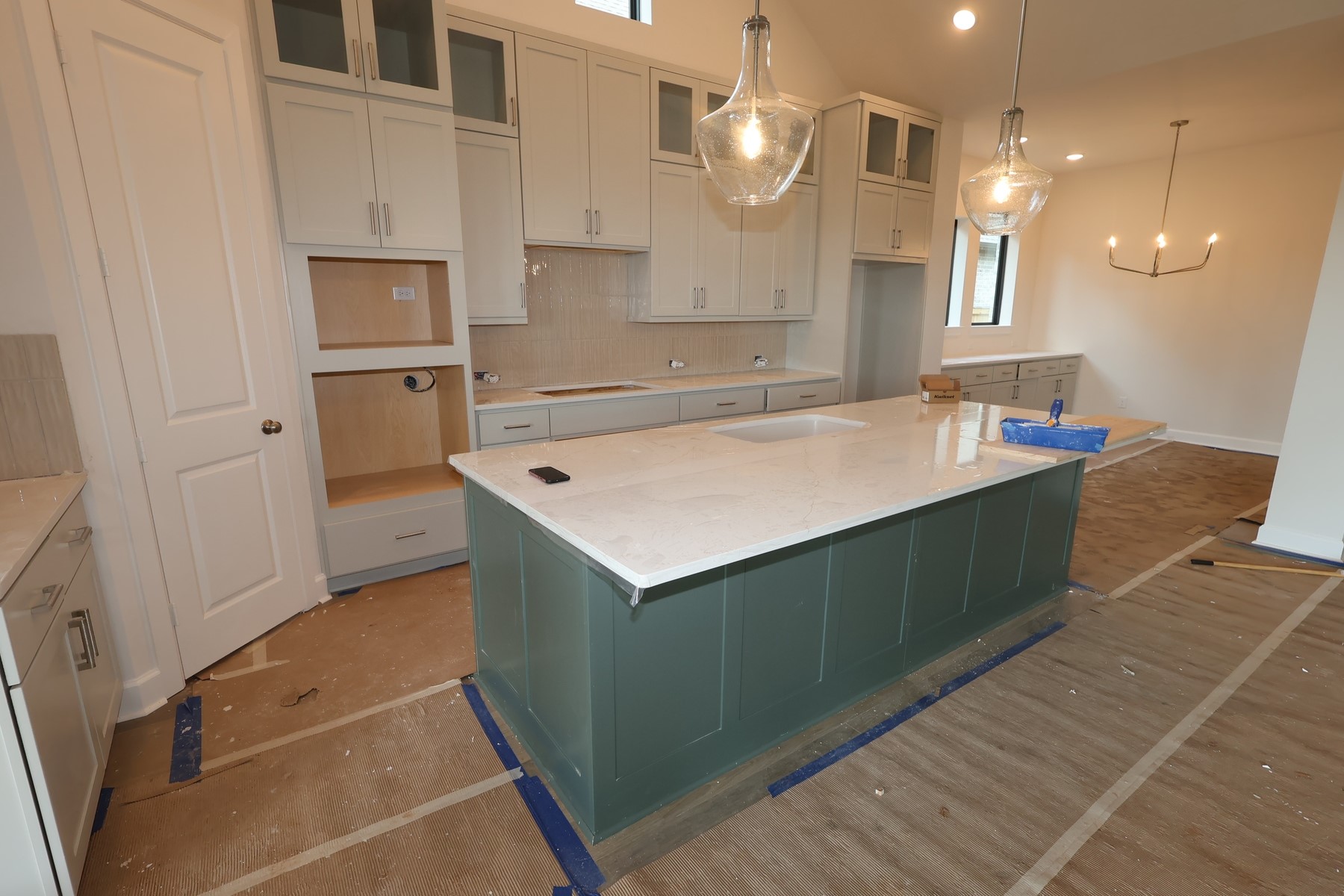 2823 Tulip Terrace Trail Property Photo 6